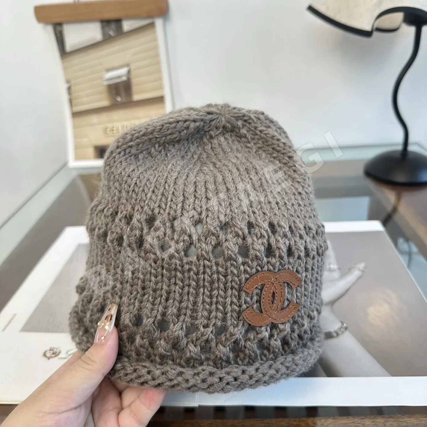 샤넬 니트 비니 모자 상세 이미지 8