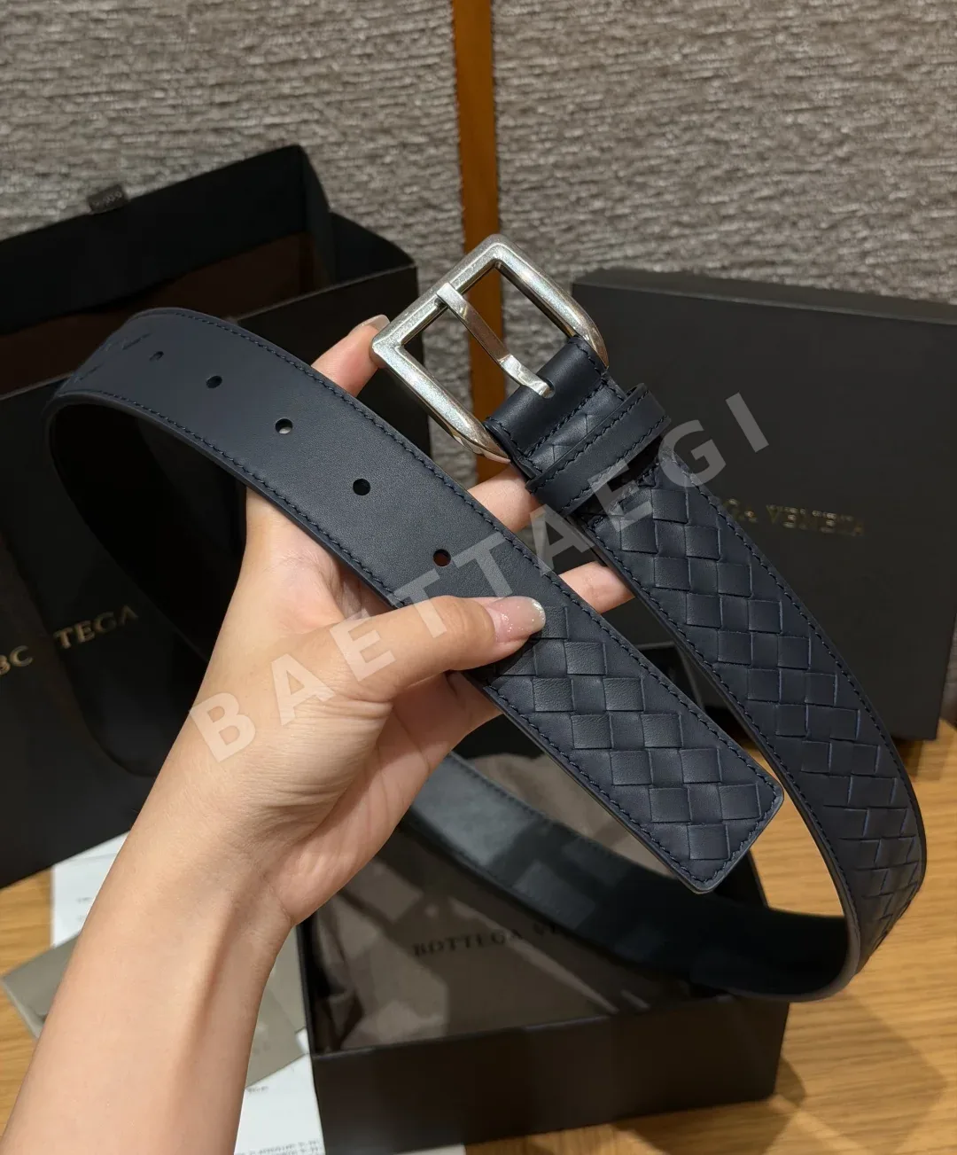 보테가베네타 인트레치아토 가죽 벨트 상세 이미지 8