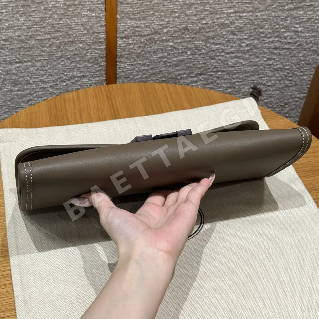 에르메스 스위프트 가죽 클러치 가방 상세 이미지 5