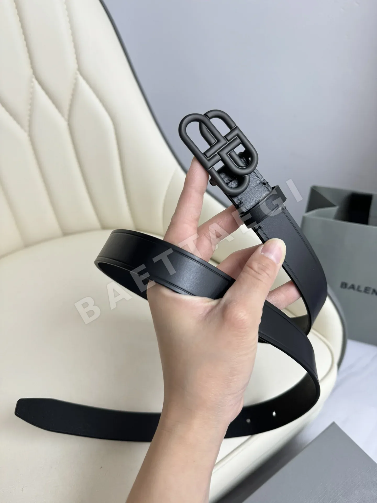 발렌시아가 카프스킨 가죽 벨트 상세 이미지 3