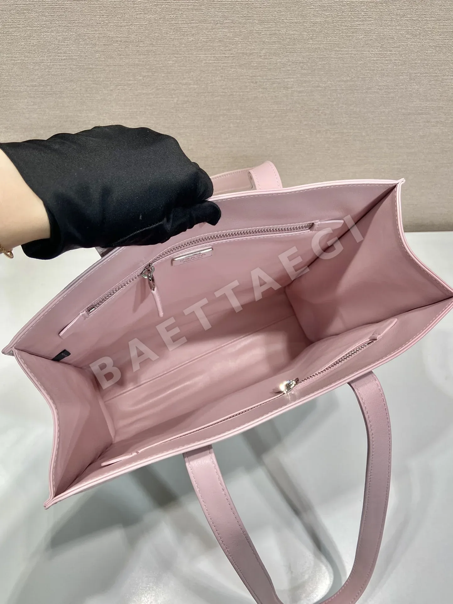 프라다 램스킨 스몰 토트백 1BG459 상세 이미지 8