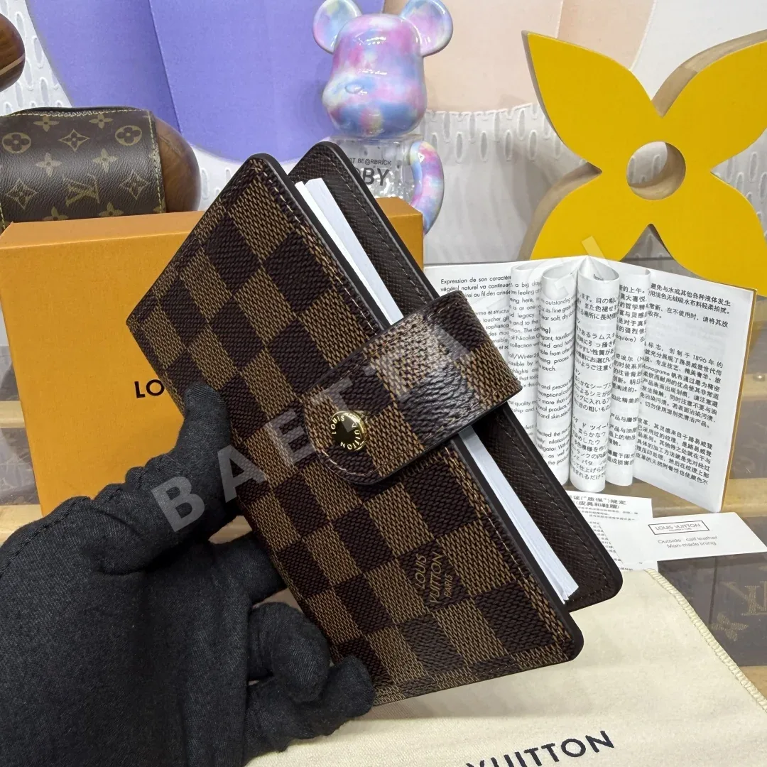 루이비통 모노그램 캔버스 카드지갑 상세 이미지 4