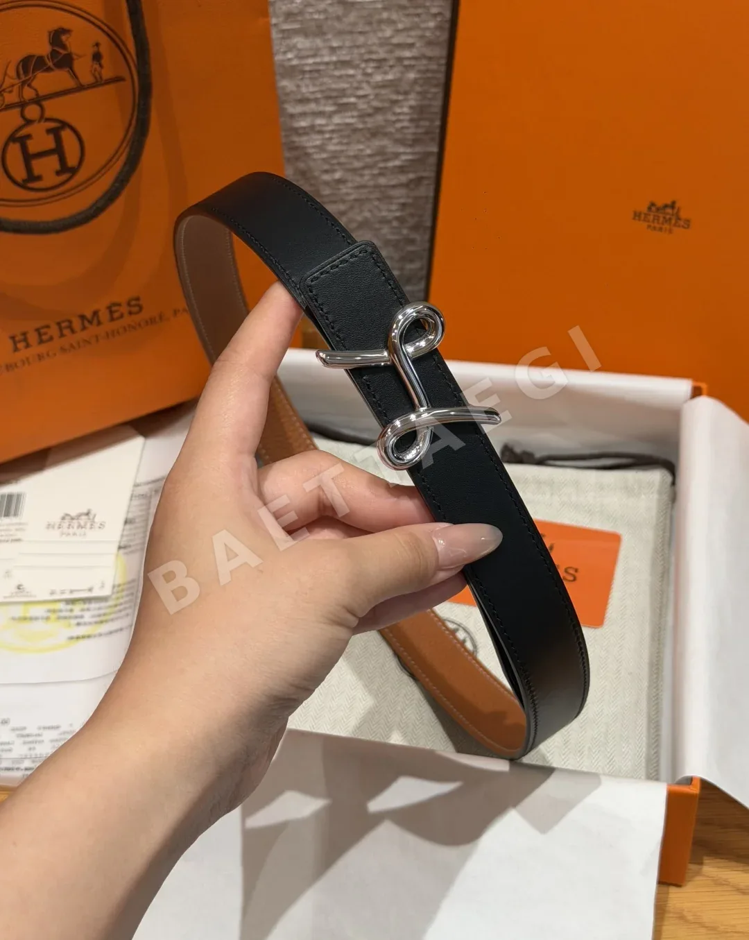 에르메스 H 크로와지에르 리버시블 가죽 벨트 상세 이미지 5
