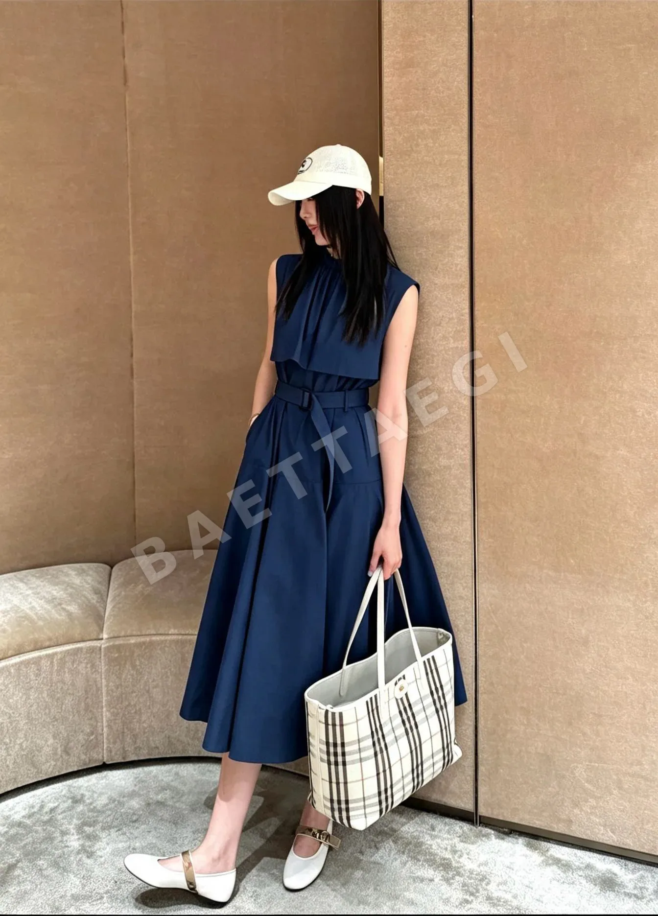 버버리 스탠드 카라 벨티드 원피스 148776