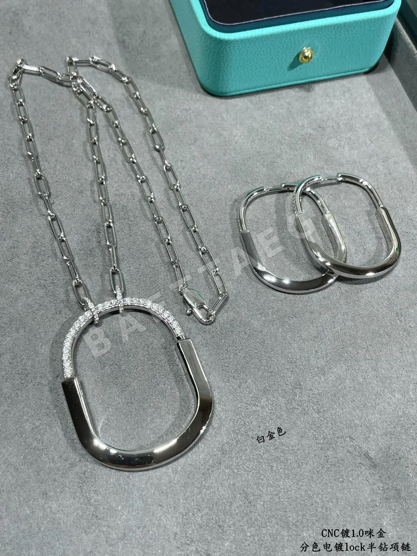 티파니 락 투톤 하프 다이아몬드 목걸이 상세 이미지 8