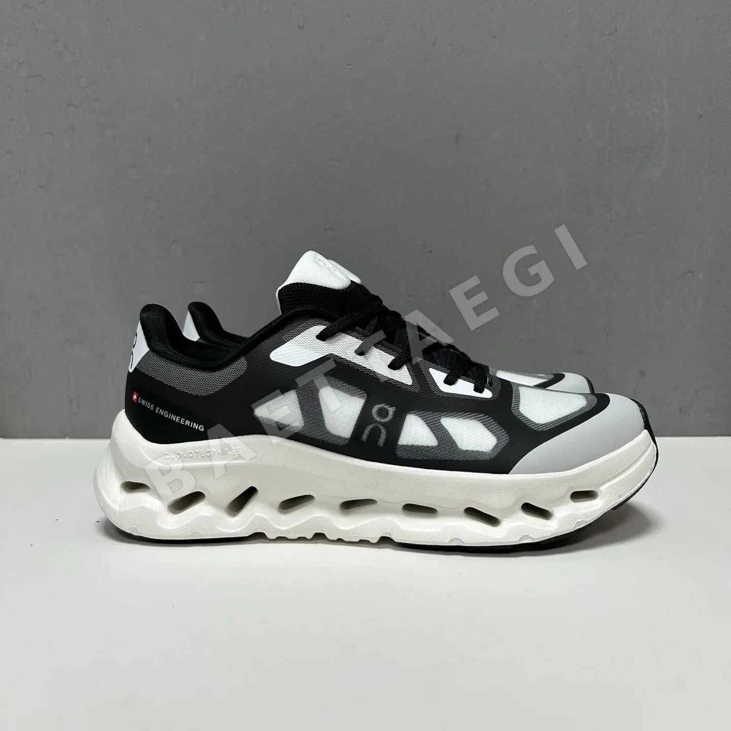 ON 신발 157694 Sneakers