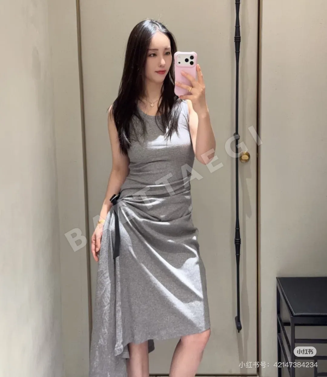 로에베 허리 주름 벨트 여성 원피스 상세 이미지 5