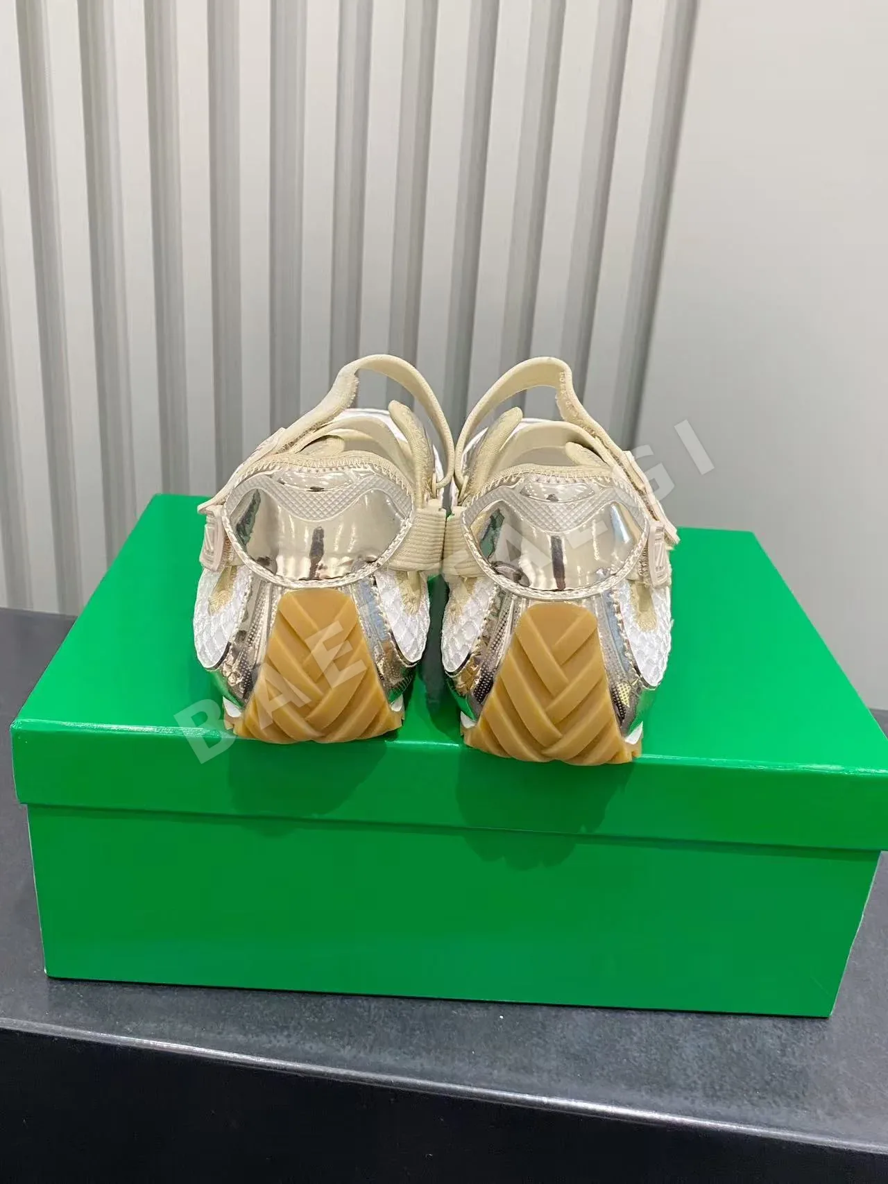 보테가베네타 벨크로 메리제인 상세 이미지 8