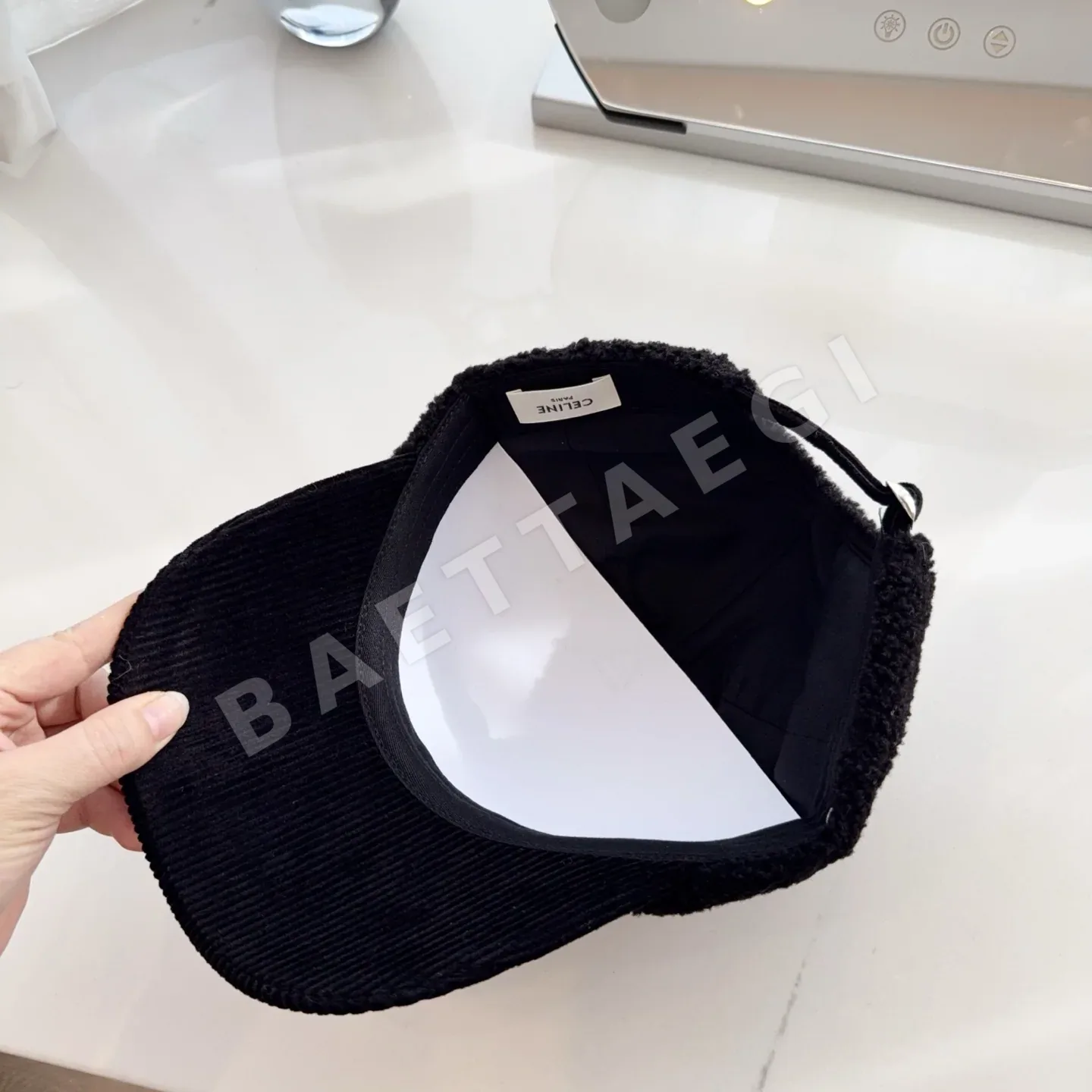 셀린느 양가죽 베이스볼 캡 상세 이미지 6