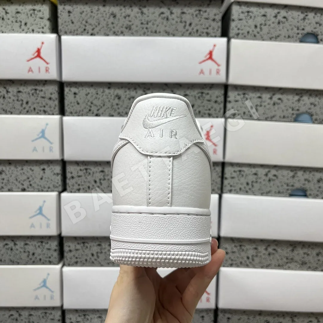 나이키 [G5] 에어 포스 1 로우 화이트 CZ8065-100 201199 Nike Air Force 1 Low Drake NOCTA 상세 이미지 2