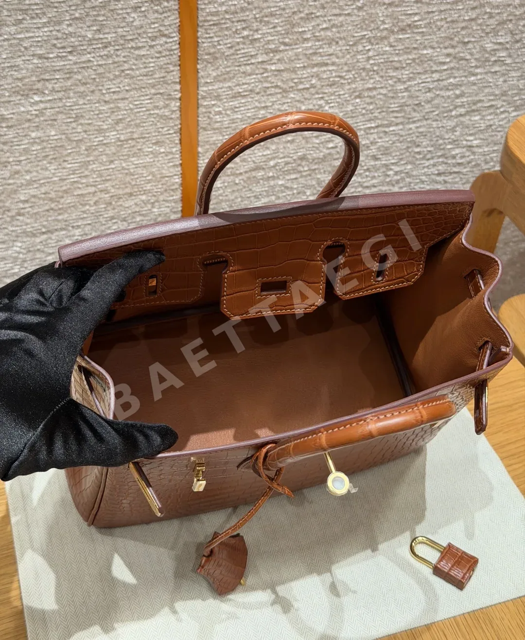 에르메스 버킨 25 포로사스 크로커다일 가방 상세 이미지 6