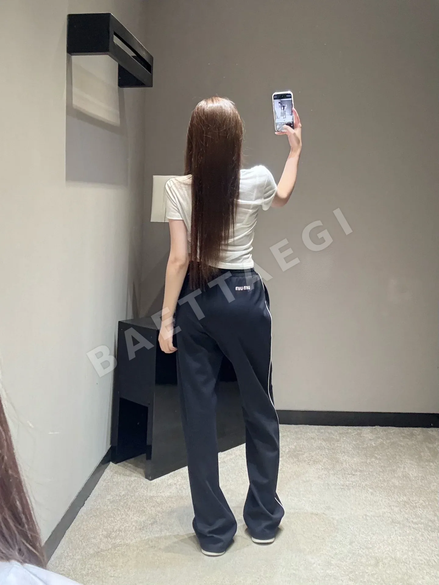 미우미우 여성 드로스트링 바지 상세 이미지 7