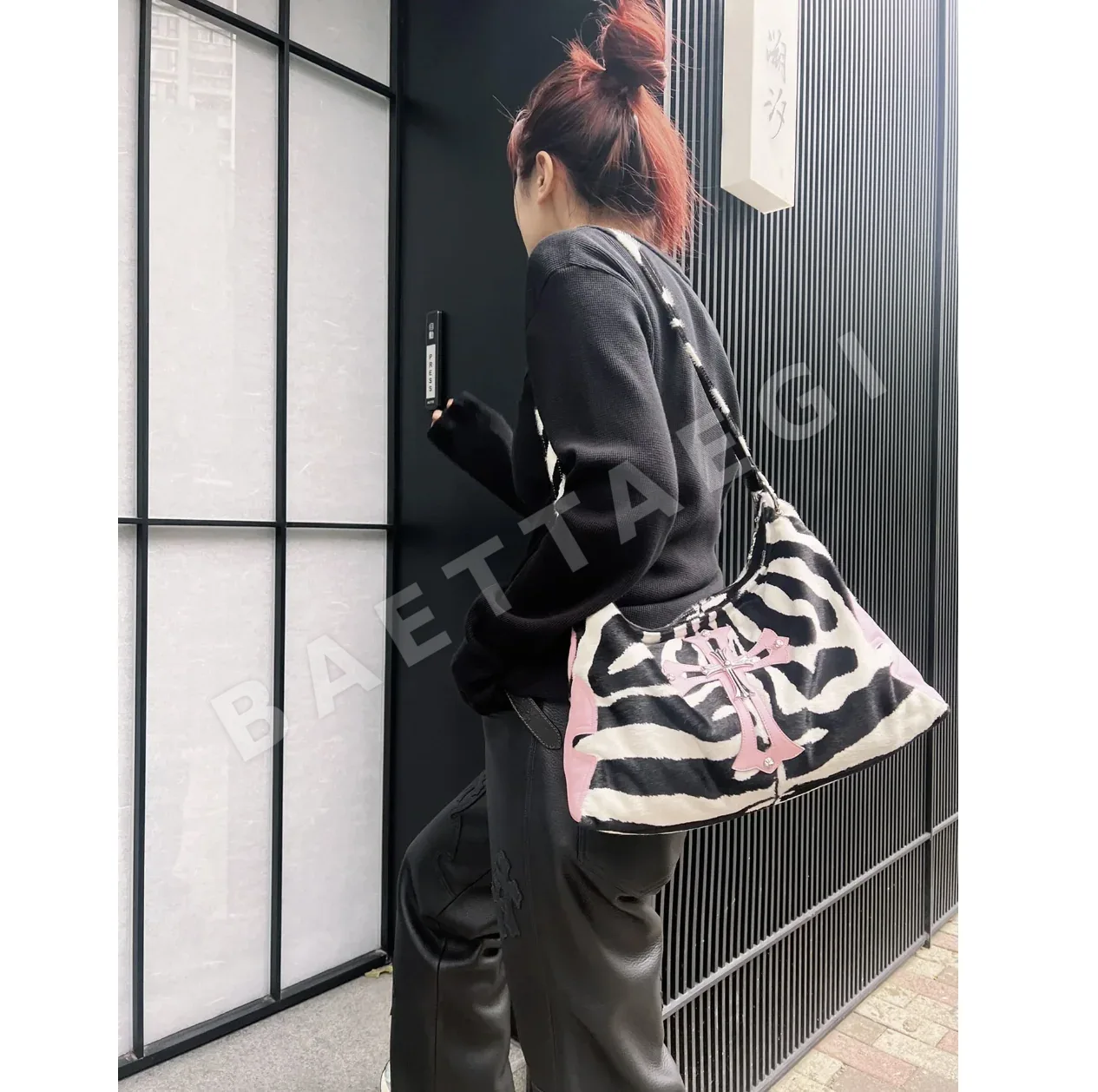 크롬하츠 가방 상세 이미지 9