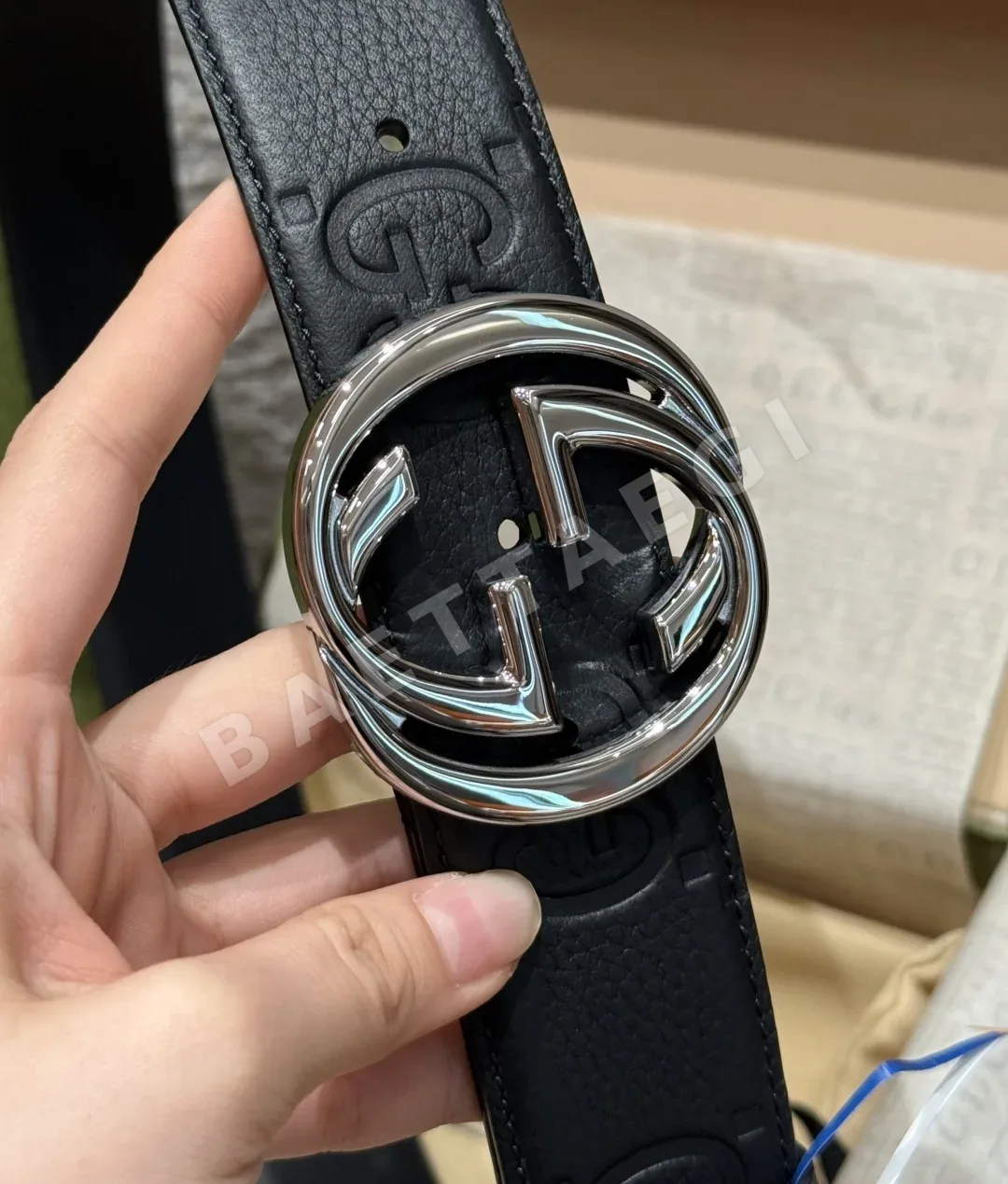 구찌 인터로킹 더블 G 버클 카프스킨 벨트 상세 이미지 4
