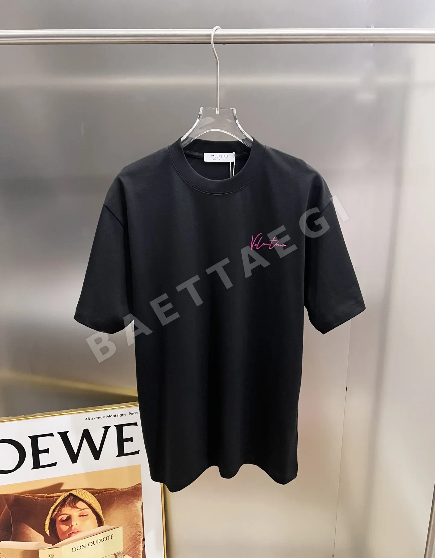 발렌티노 3D 로고 여성 반팔 티셔츠 상세 이미지 2
