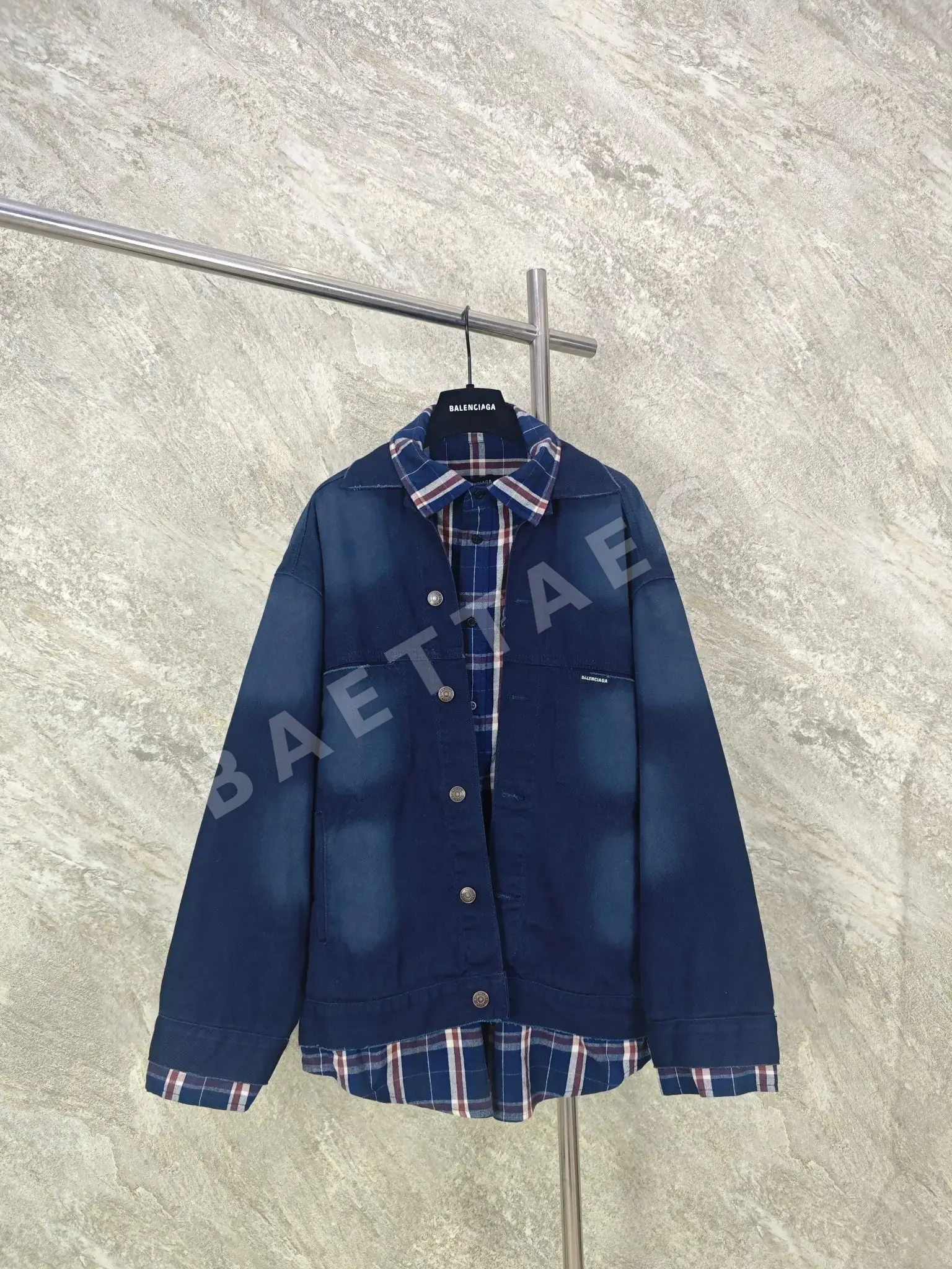발렌시아가 체크 패치워크 데님 자켓 157542