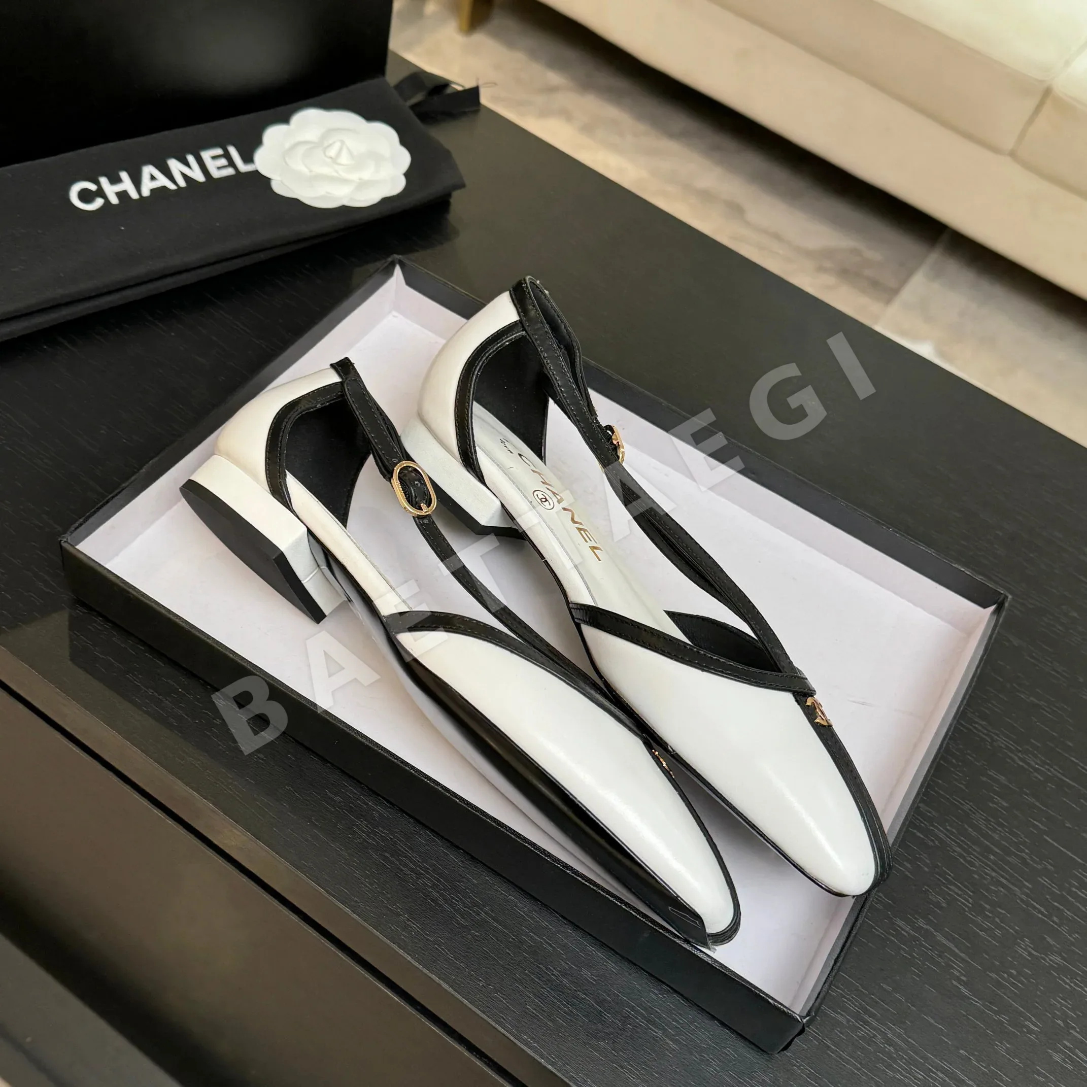 샤넬 더블 C 장식 오픈토 샌들 상세 이미지 7