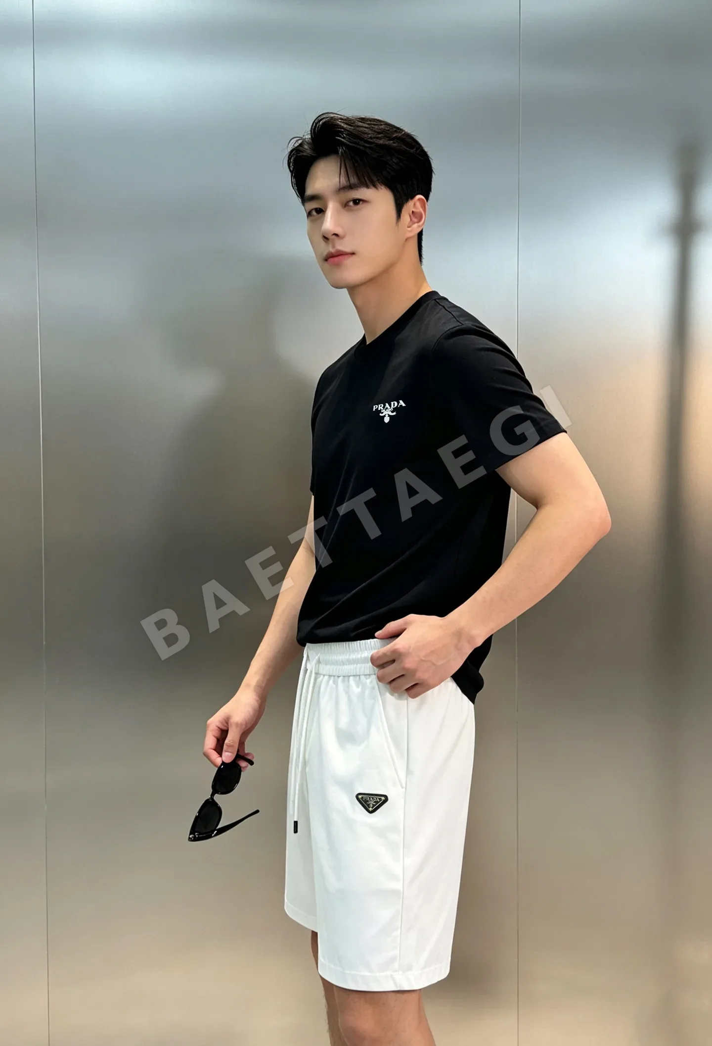 프라다 남성 반팔 티셔츠 상세 이미지 2
