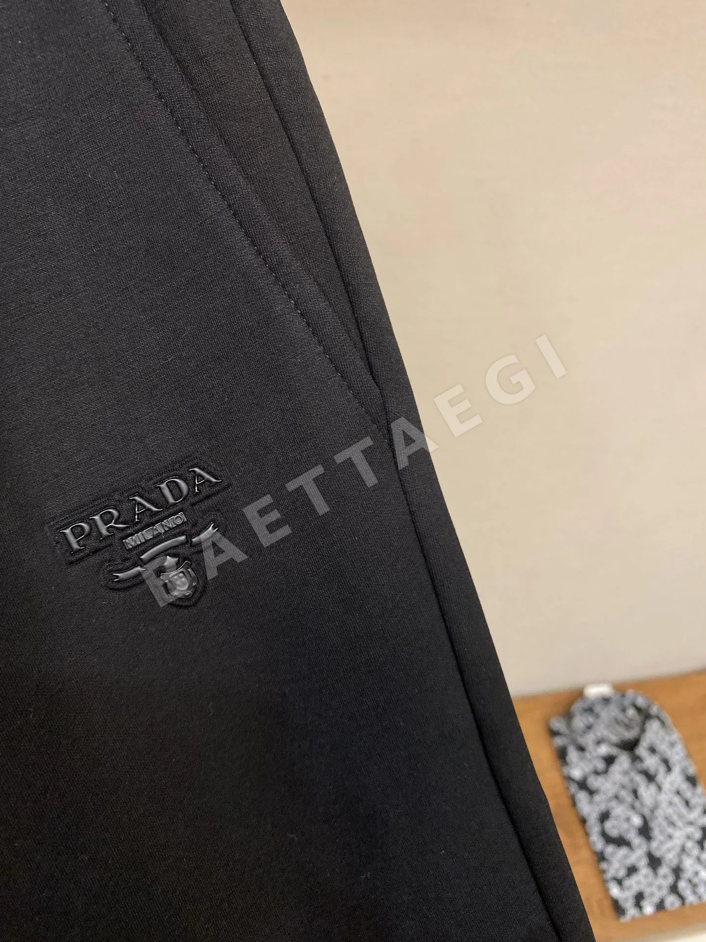 프라다 남성 캐주얼 반바지 상세 이미지 7
