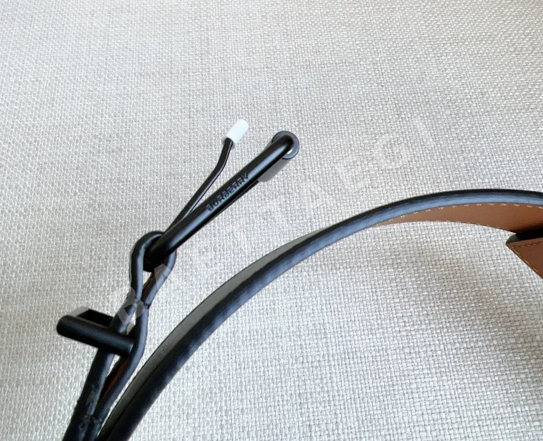 버버리 송아지가죽 팔라듐 버클 벨트 상세 이미지 6