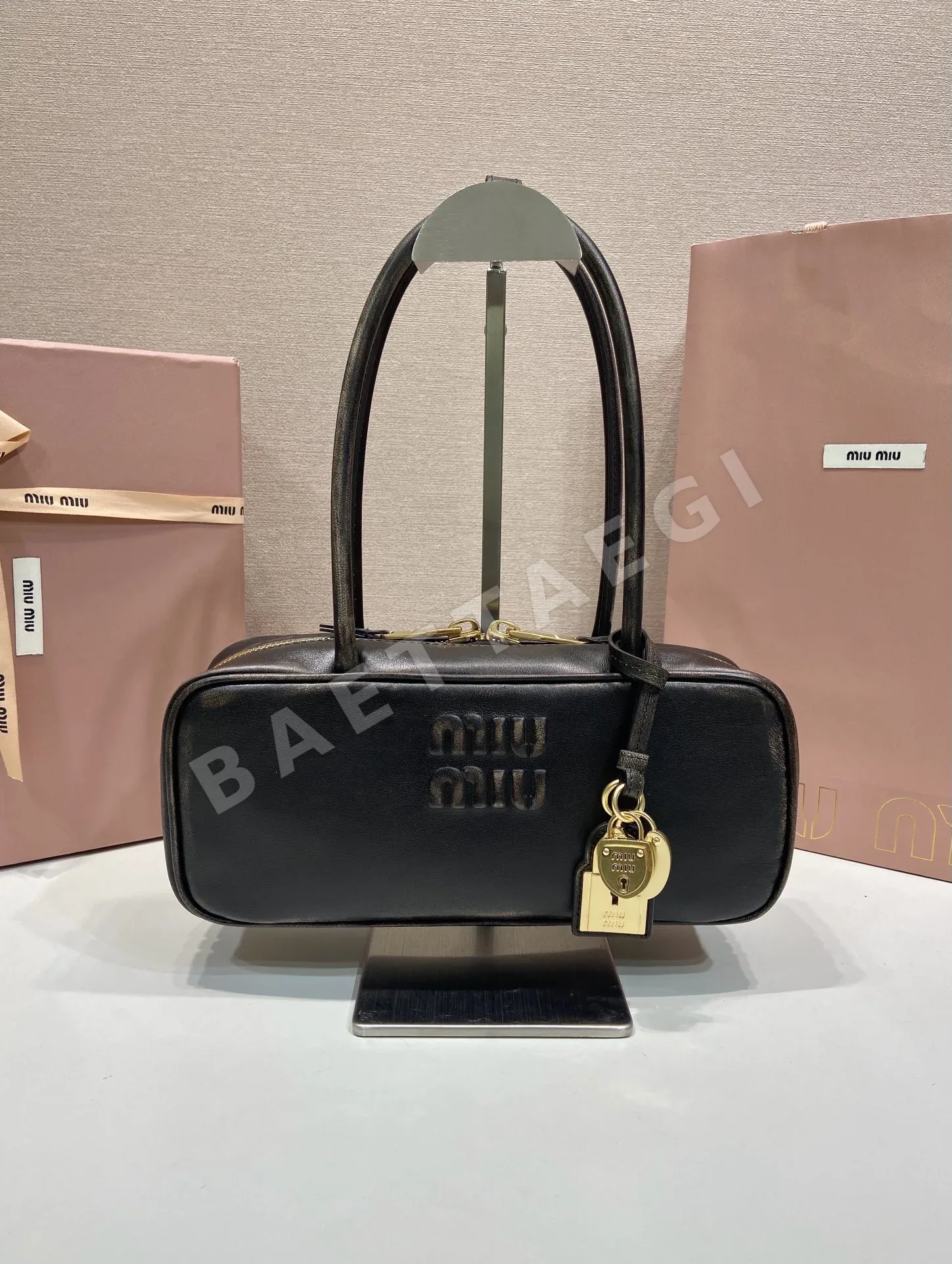미우미우 빈티지 램스킨 핸드백 5BB173