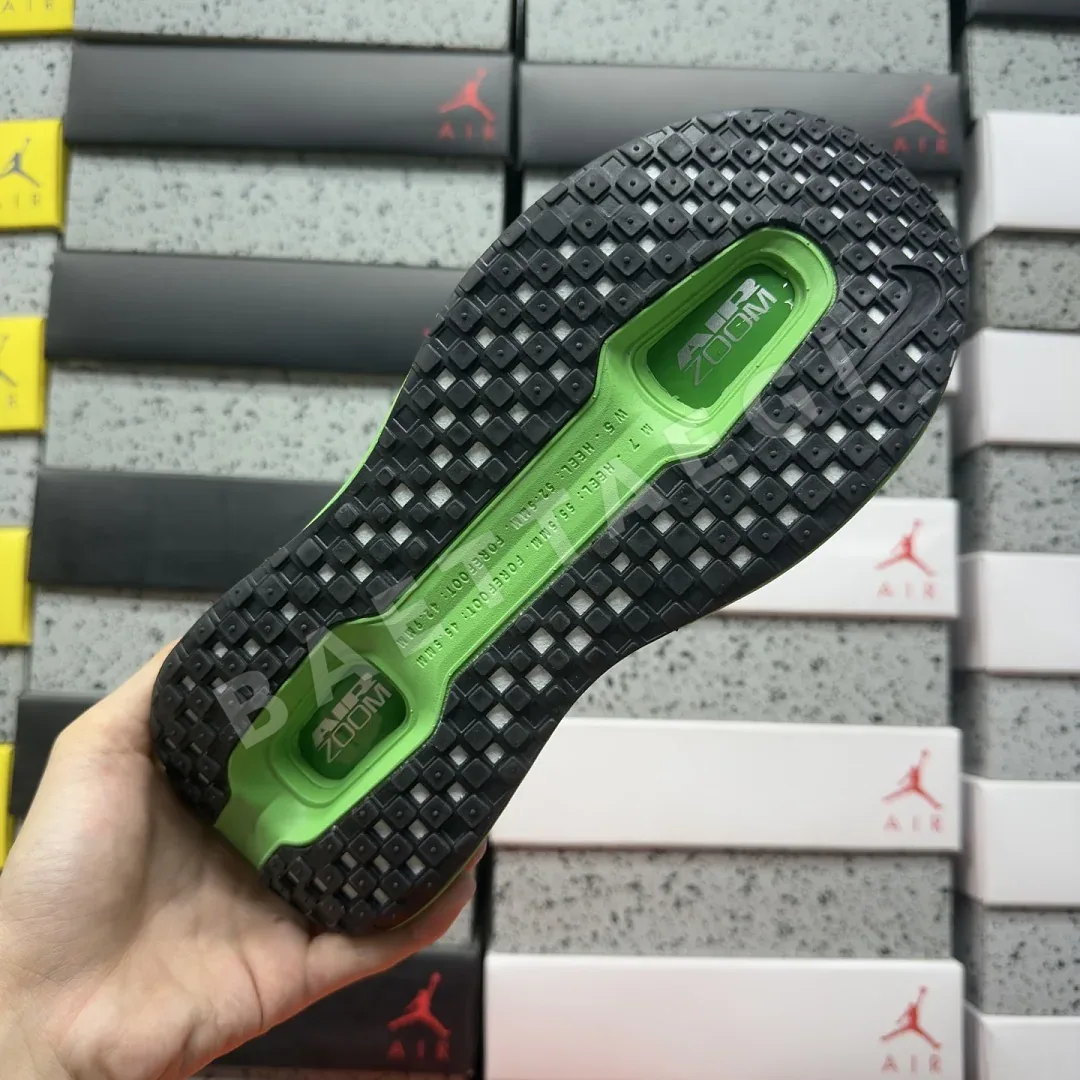 나이키 [5A] 보메로 프리미엄 HM5973-302 201794 Nike Vomero Premium Barely Green 상세 이미지 2