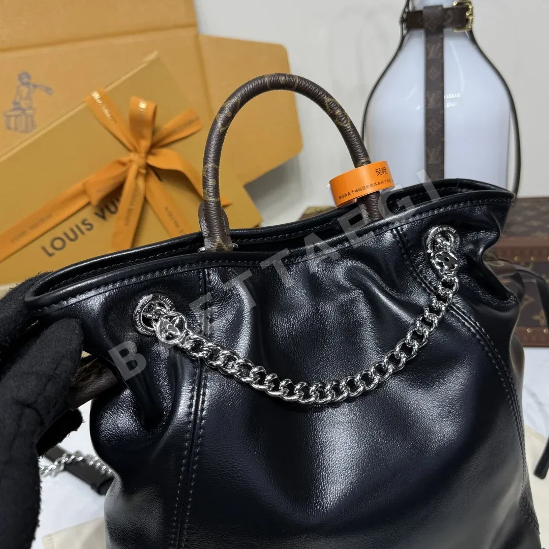 루이비통 버드케이지 오프 듀티 백팩 M25522 상세 이미지 7