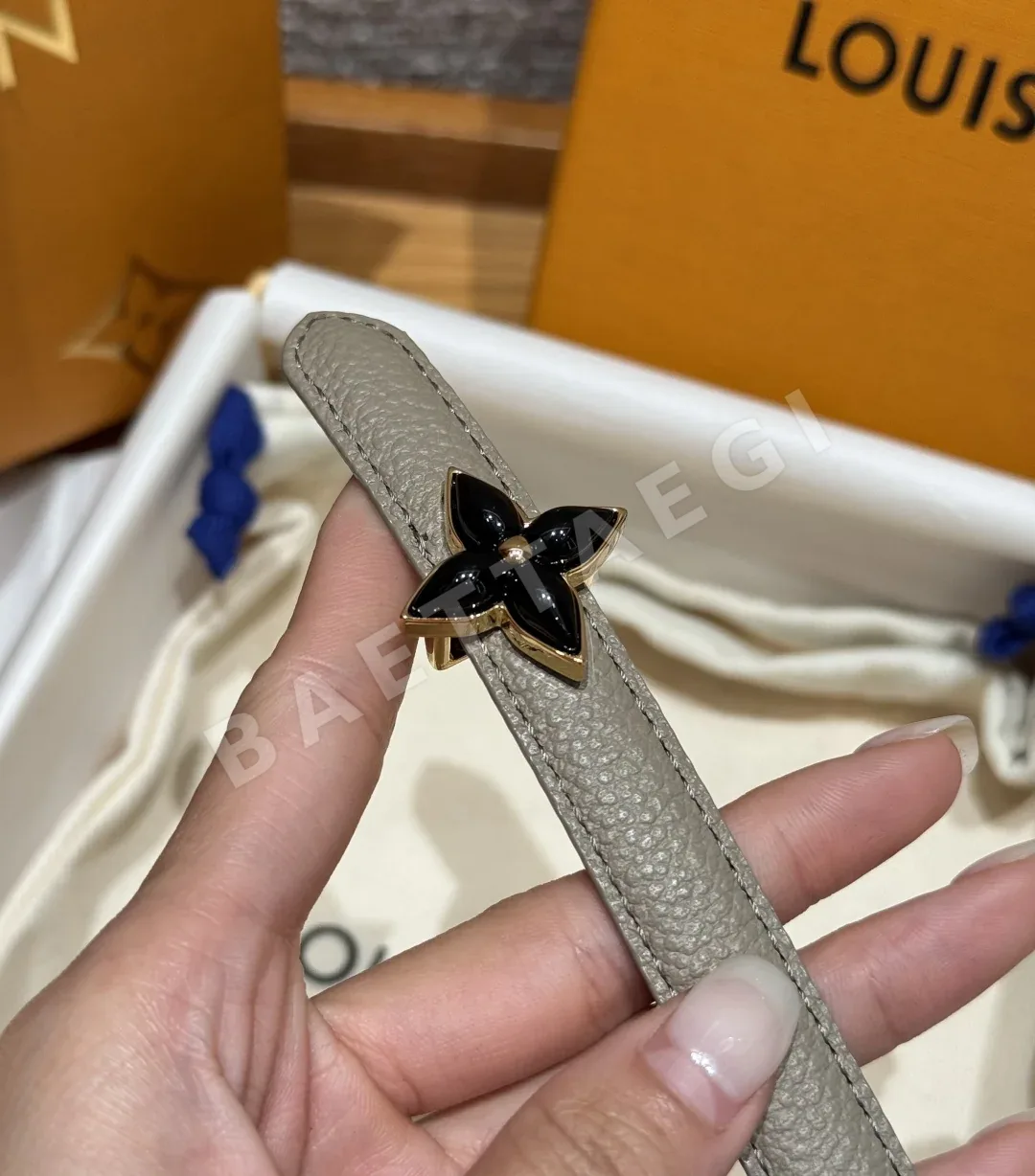 루이비통 미니 플라워그램 15mm 리버시블 벨트 상세 이미지 6