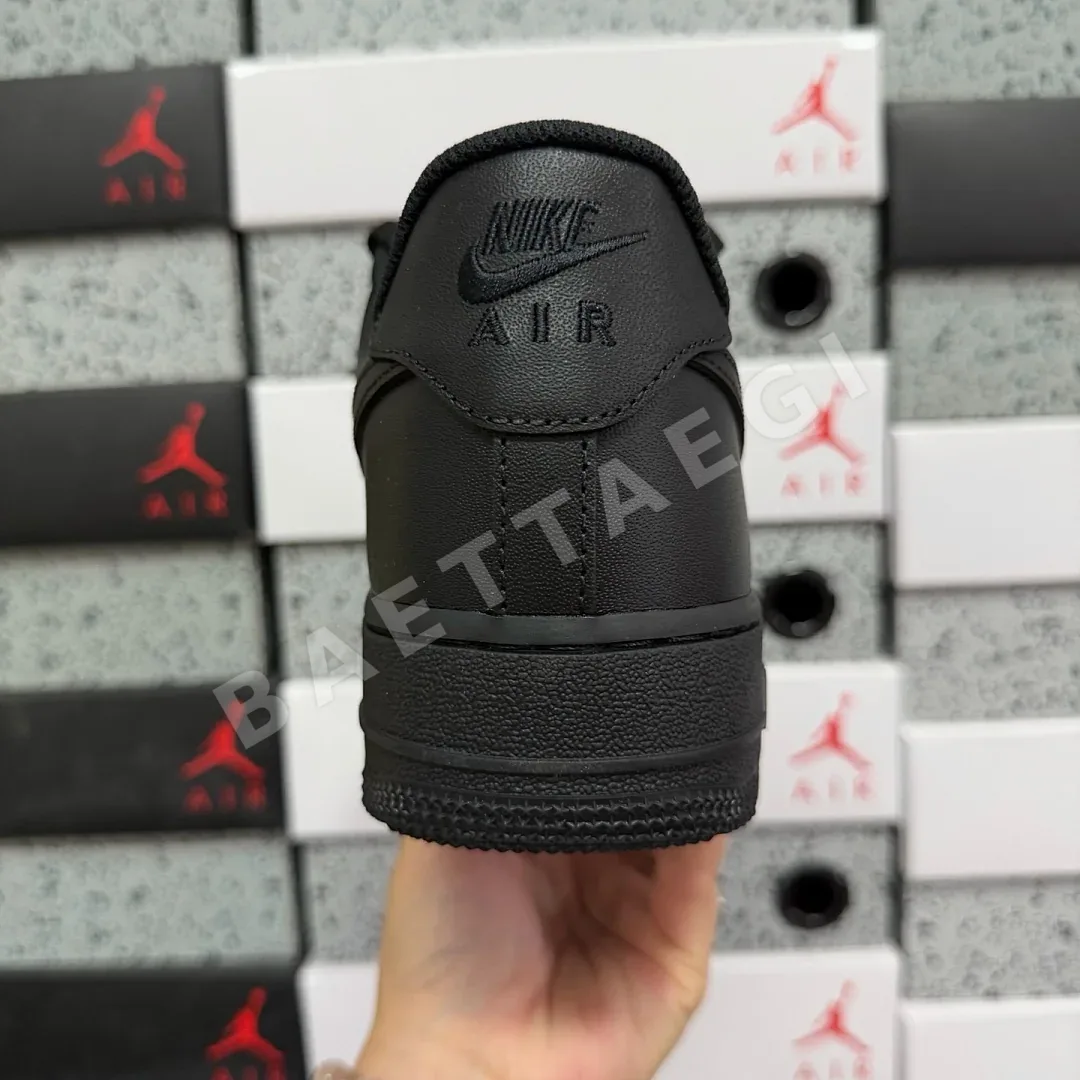 나이키 [MAX] 에어 포스 1 로우 CW2288-001 201084 Nike Air Force 1 Low '07 Black 상세 이미지 8