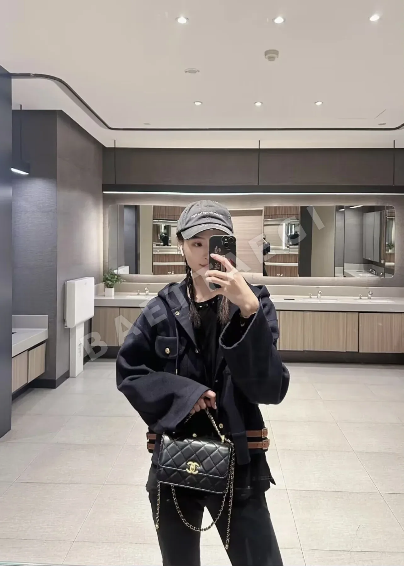 샤넬 더블 골드 비즈 클래식 가방 상세 이미지 2