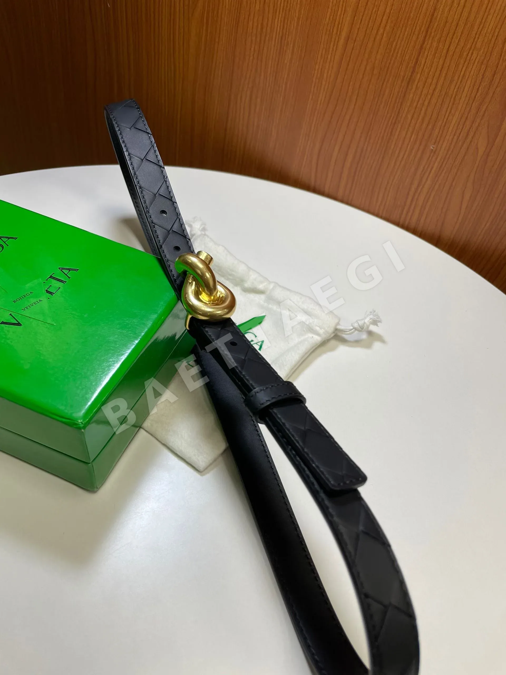보테가베네타 빈티지 핀 버클 카프스킨 벨트 상세 이미지 2