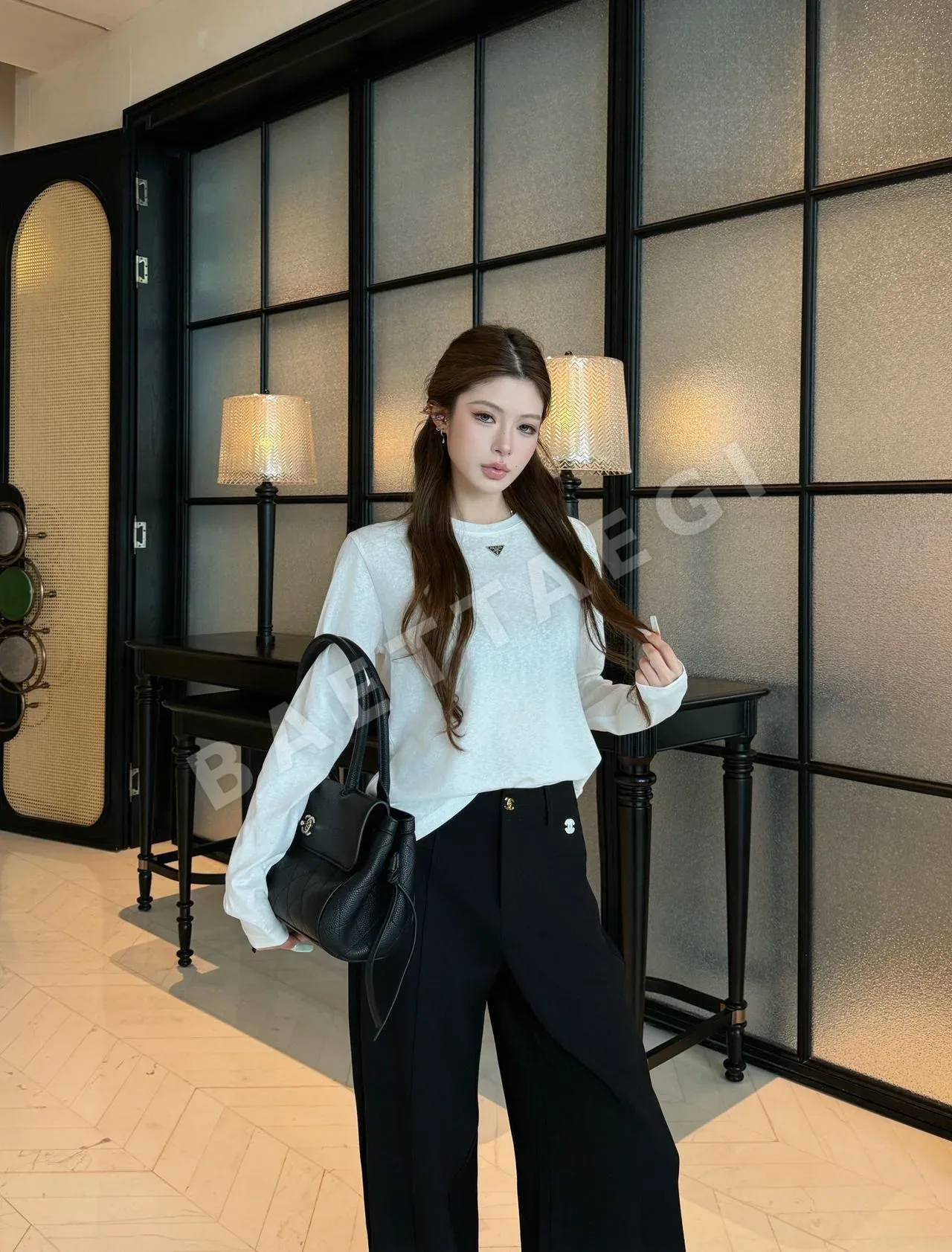 샤넬 다크 그레이 드레이프 와이드 레그 바지 상세 이미지 8