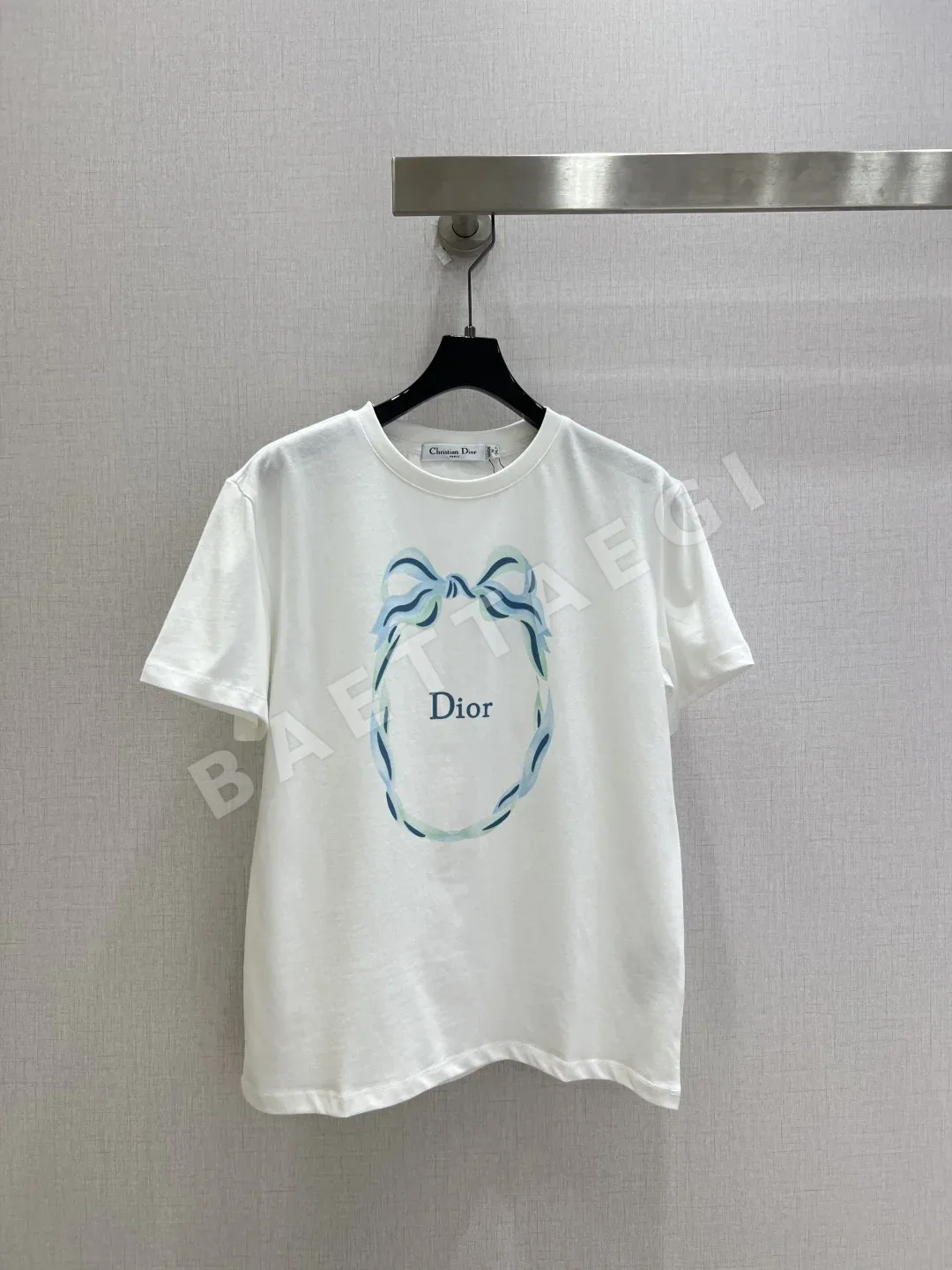 디올 라운드 레터 프린트 여성 반팔 티셔츠 92684
