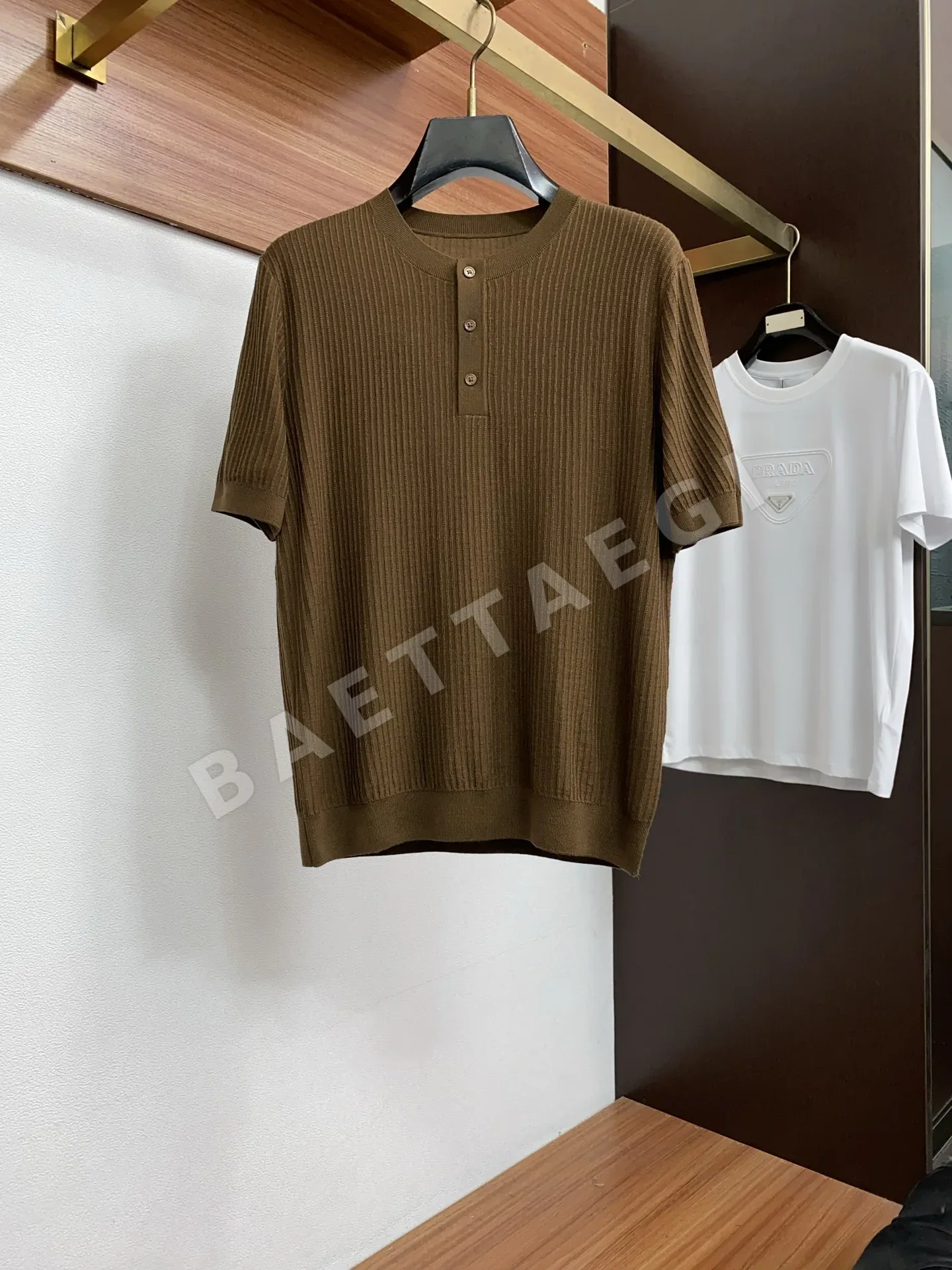 로로피아나 남성 라운드넥 반팔 니트 티셔츠 135546