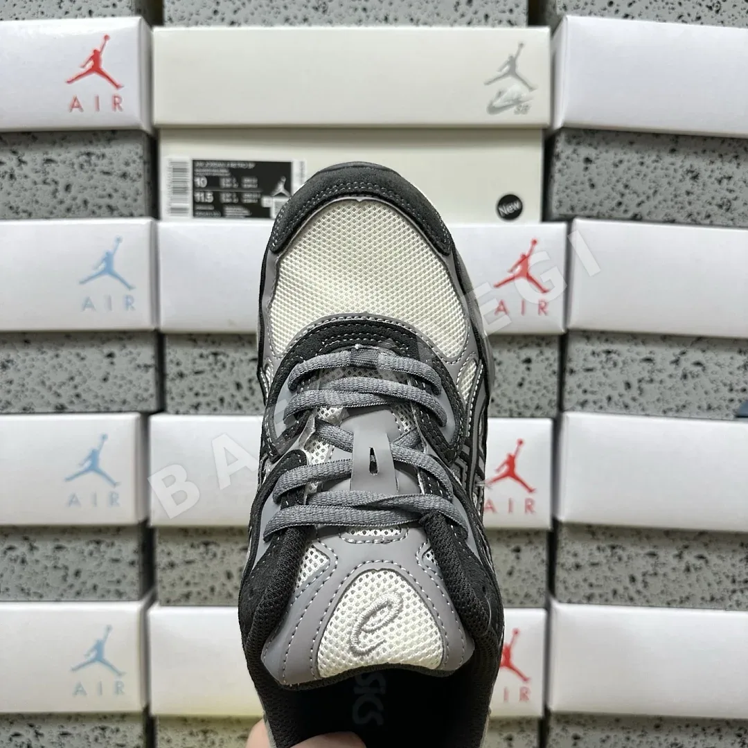 아식스 [RT] 젤 NYC 1201A789-250 200372 Asics Gel-NYC Oatmeal Obsidian Grey 상세 이미지 8