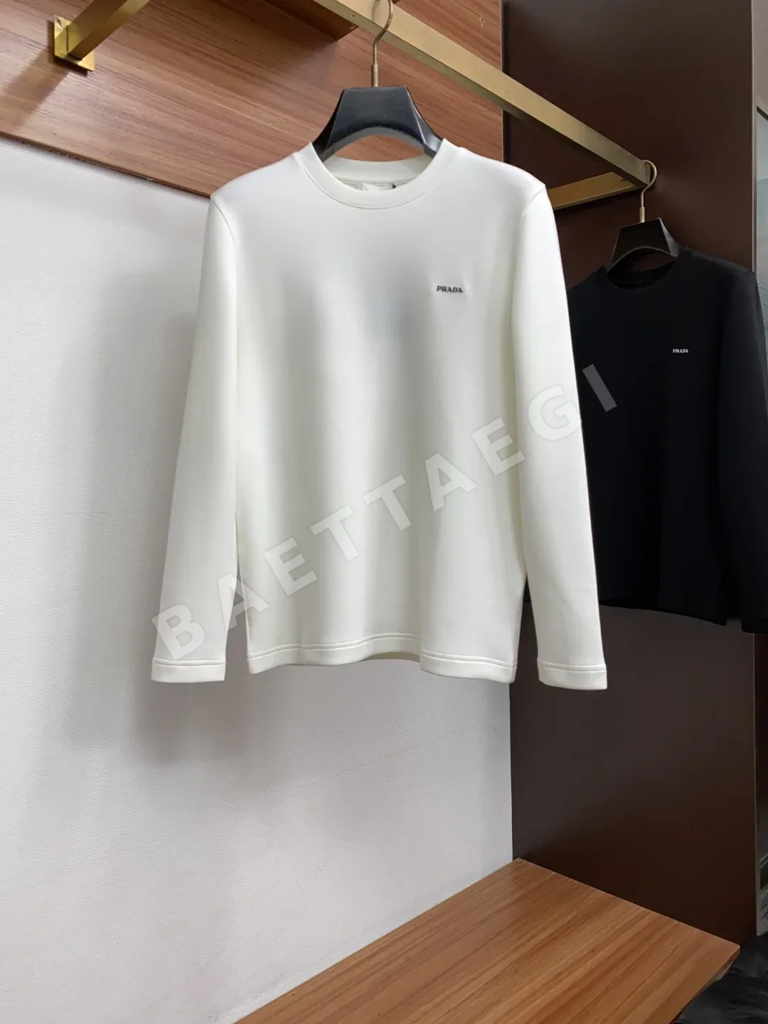 프라다 모달 혼방 남성용 긴팔 상의 상세 이미지 2