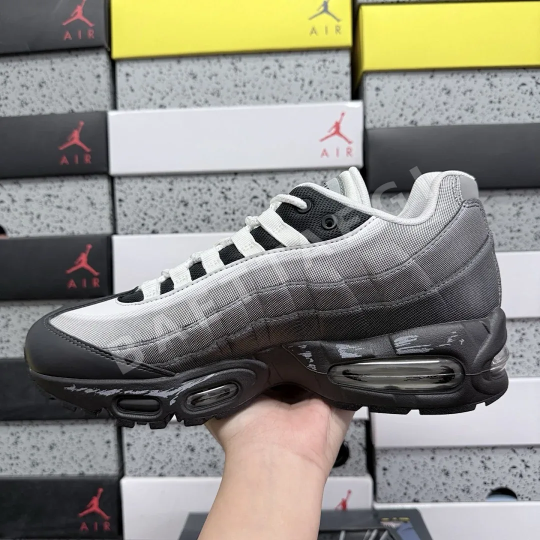 나이키 [KZ2.0] 에어 맥스 그레이 II7404-100 201323 Nike Air Max Muscle 95 Yu-Gi-Oh! 상세 이미지 2