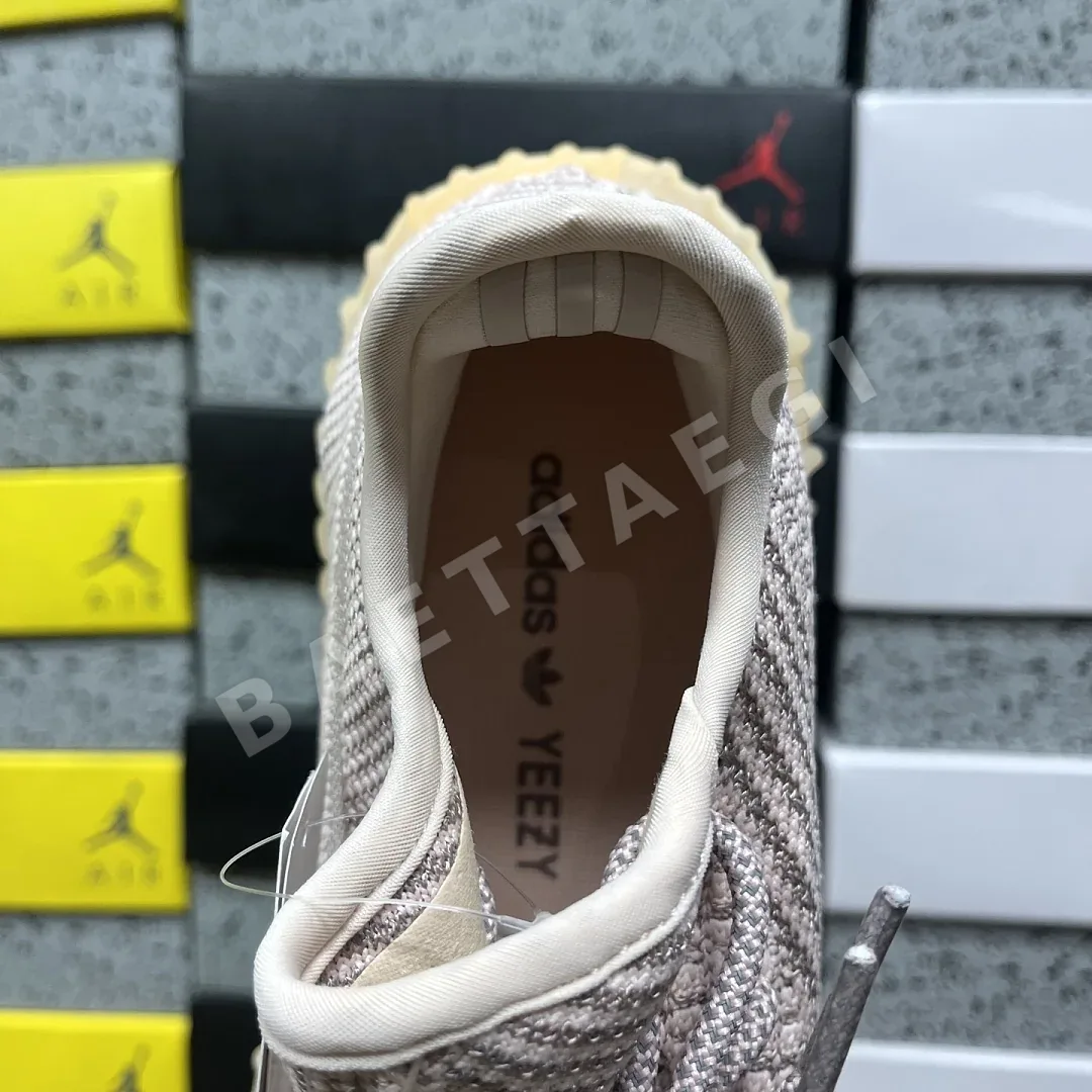 아디다스 [R] 이지 부스트 350 V2 FY5666 200734 Adidas Yeezy Boost 350 V2 상세 이미지 5