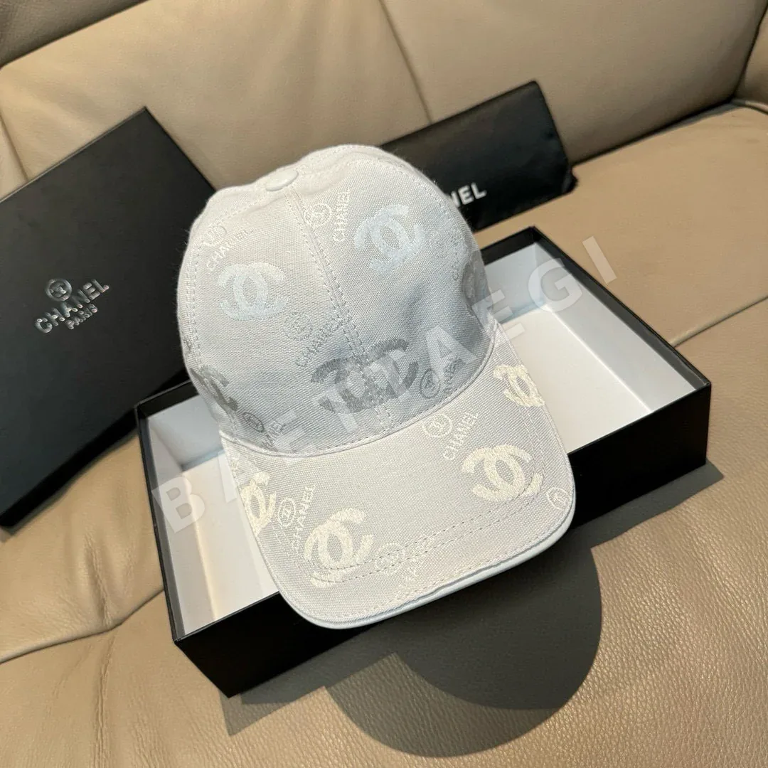 샤넬 더블 C 로고 캔버스 베이스볼 모자 185635