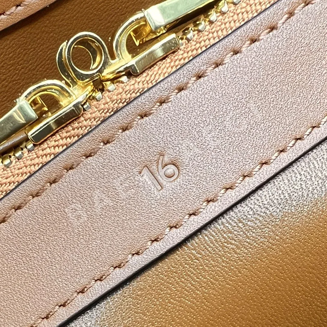 셀린느 뉴 클래식 16 스트랩 미디엄 가방 상세 이미지 7