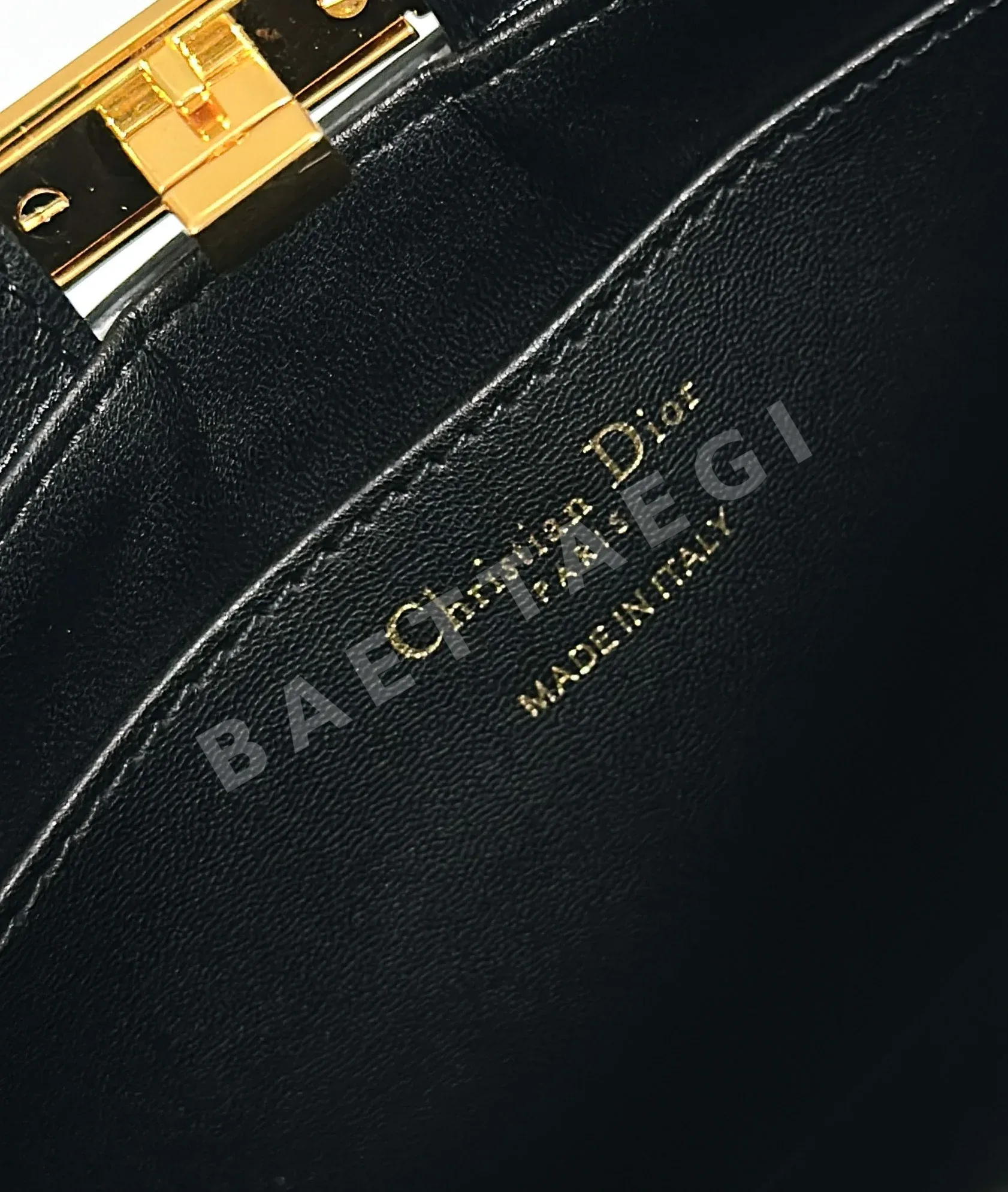 디올 램스킨 체크 크로스바디 가방 상세 이미지 7