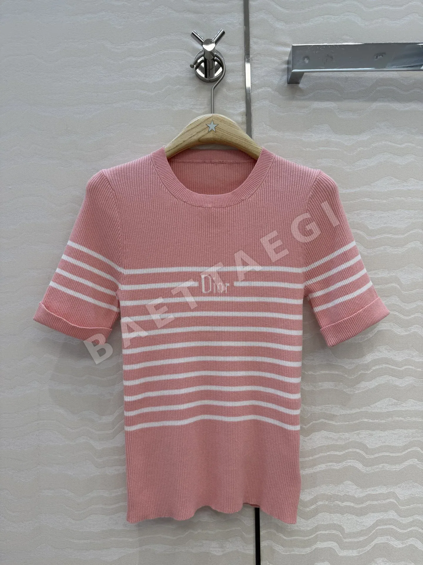 디올 여성 반팔 92530