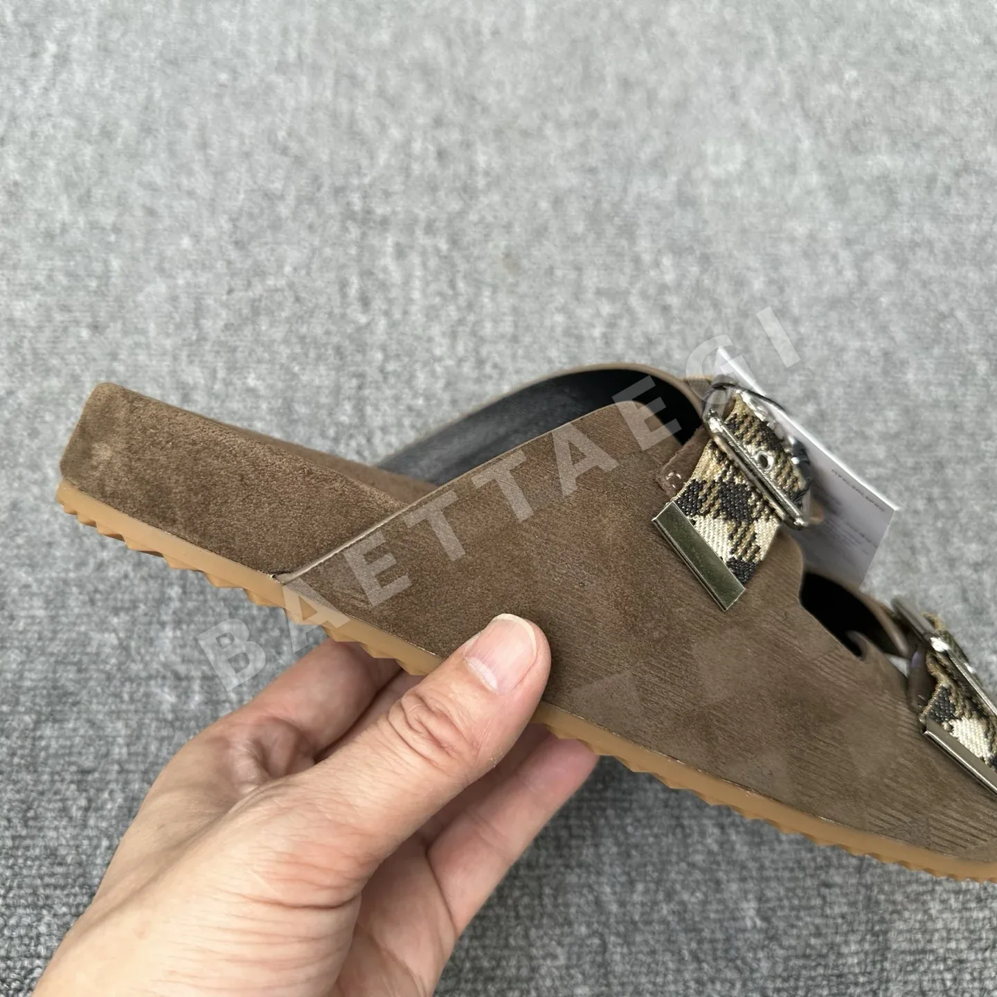 버버리 더블 스트랩 남성 슬리퍼 상세 이미지 5