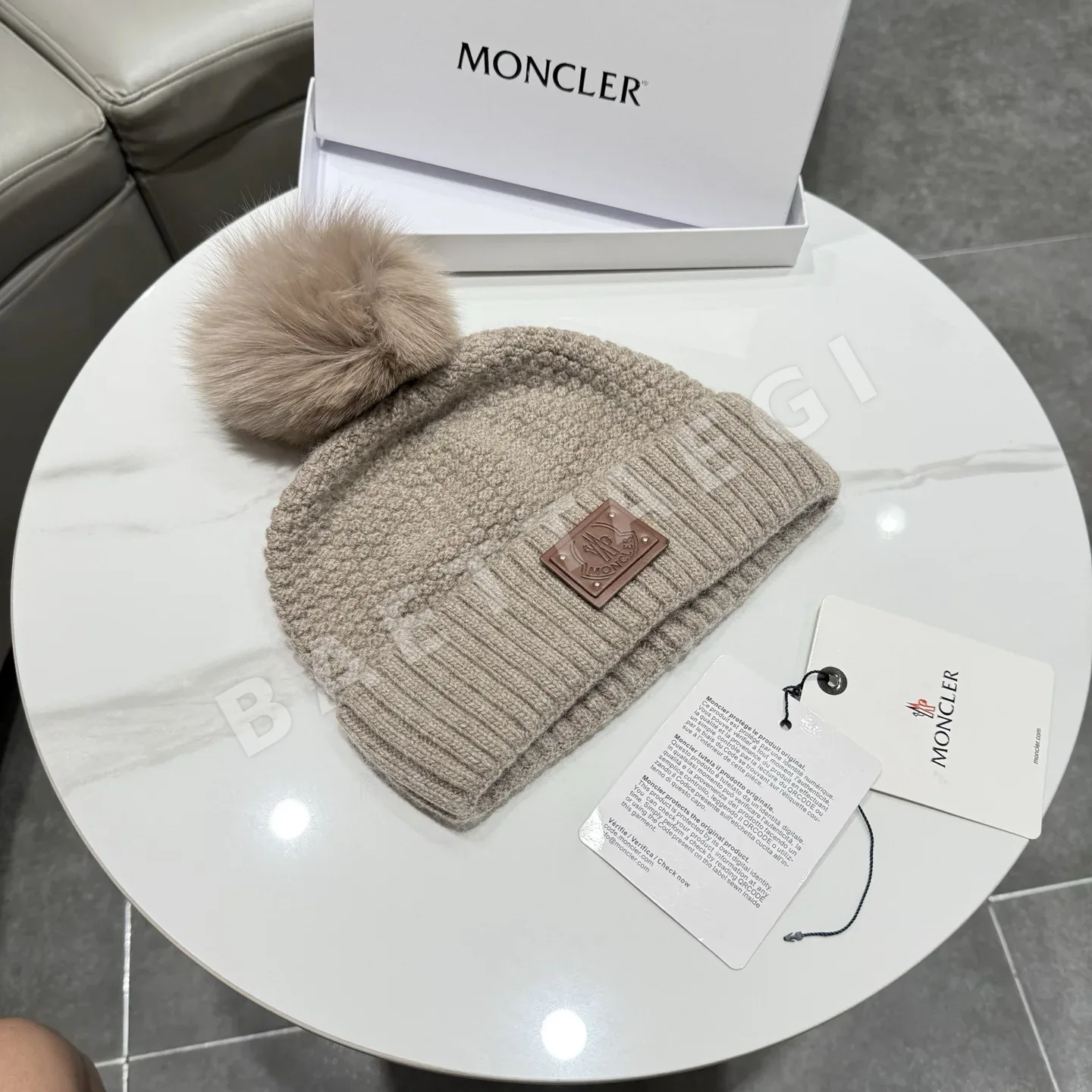 몽클레르 폼폼 울 모자 상세 이미지 3