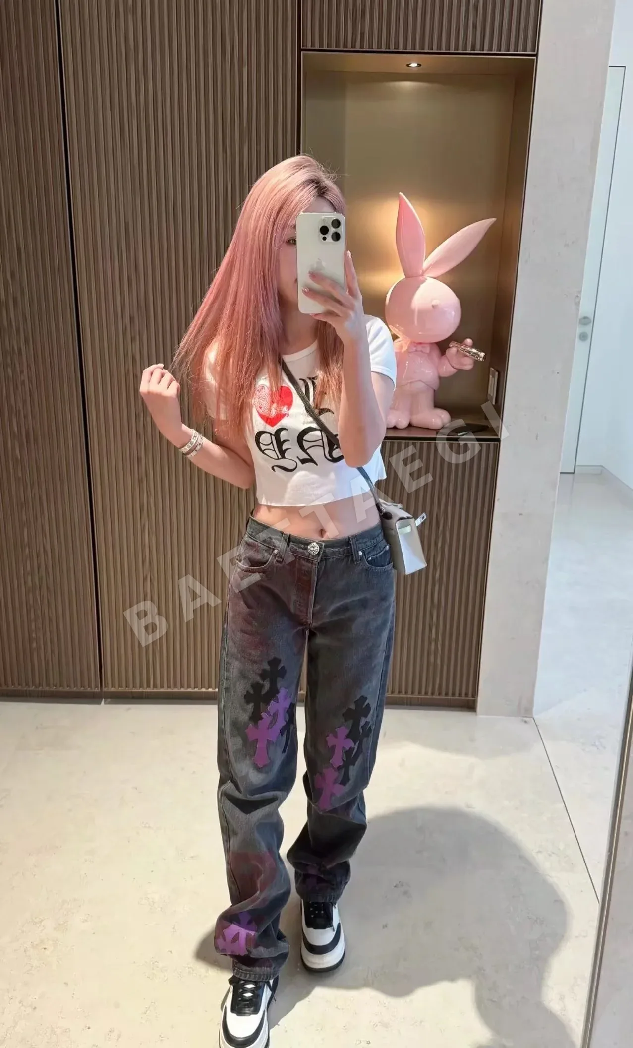 크롬하츠 블랙 에어브러시 로고 남성 바지 상세 이미지 3