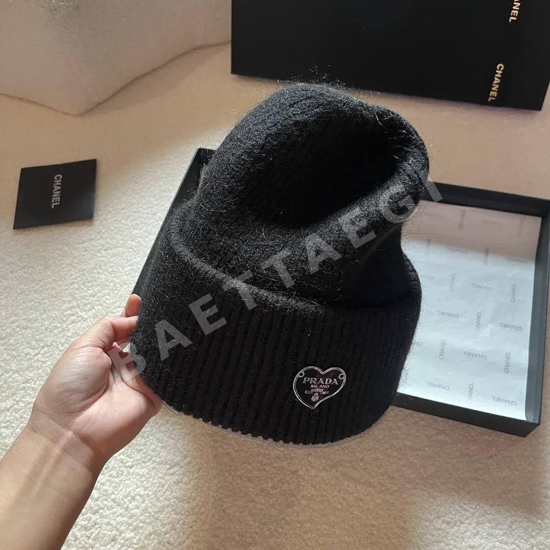 프라다 토끼털 니트 비니 모자 84822