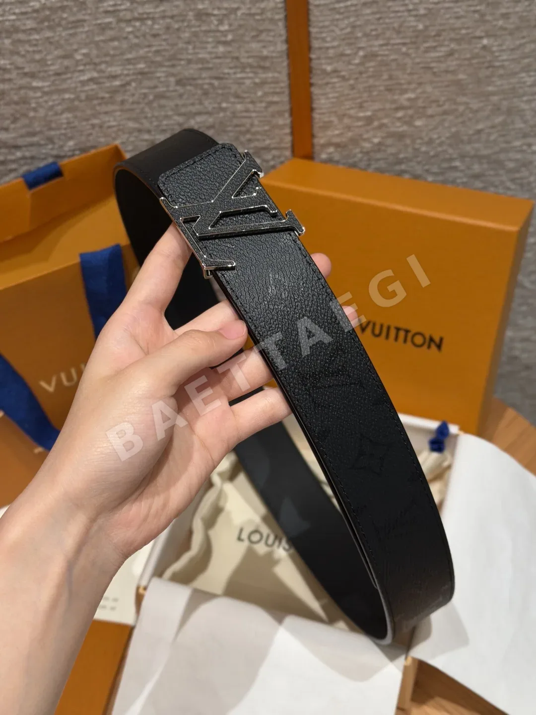 루이비통 3 단계 조절 40mm 리버시블 벨트 상세 이미지 4