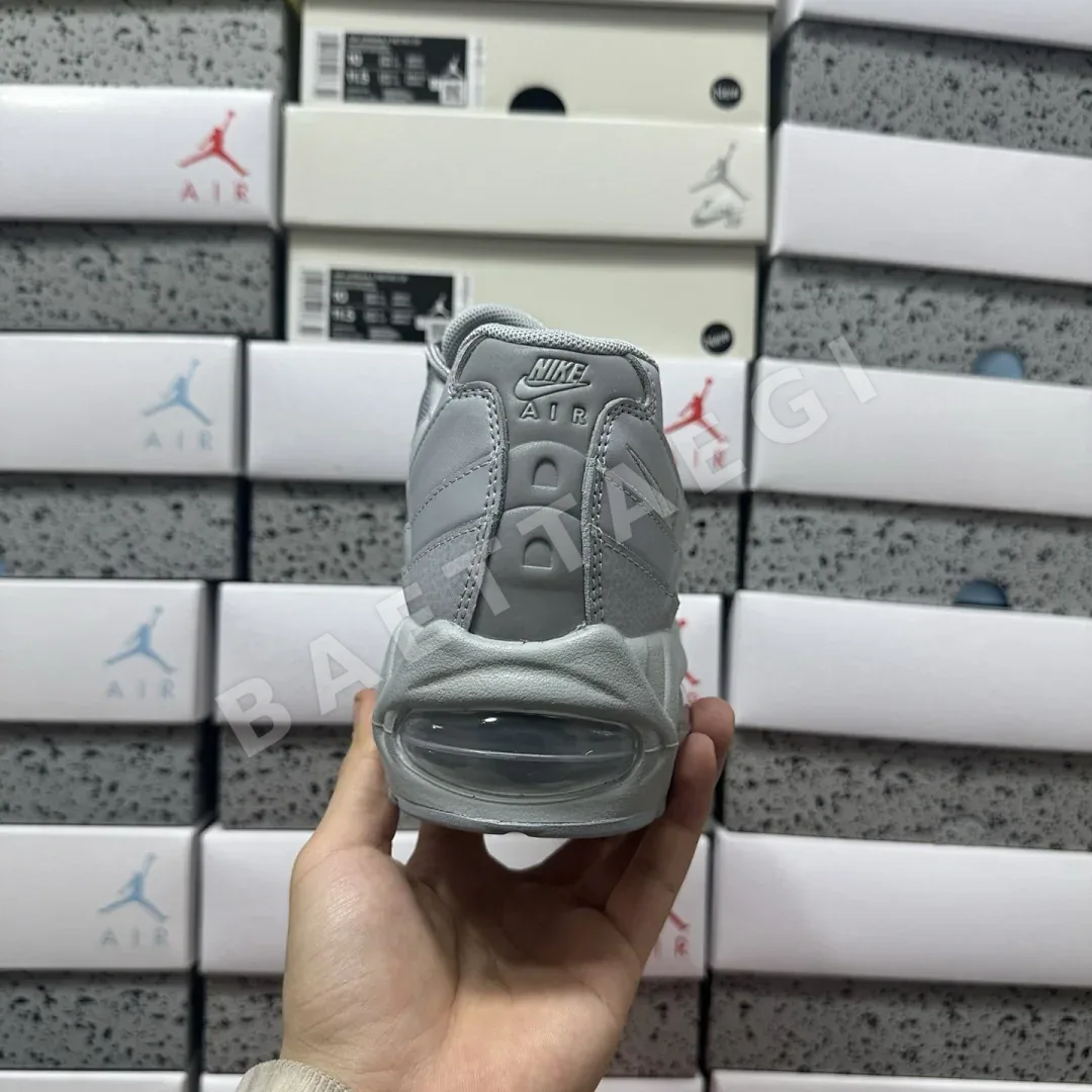 나이키 [XY] 에어 맥스 95 OG HM8755-002 201328 Nike Air Max 95 OG Big Bubble Wolf Grey 상세 이미지 3