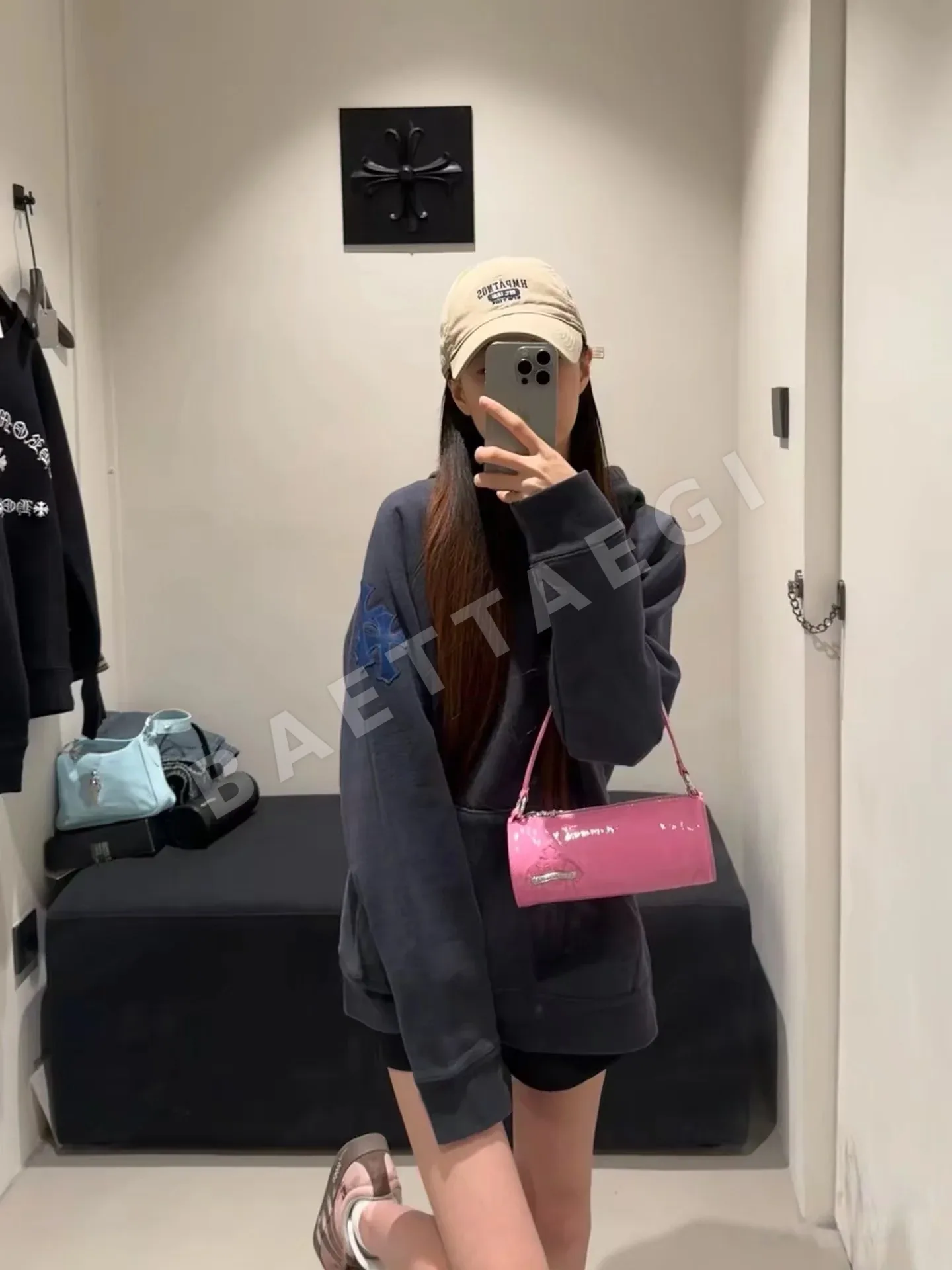 크롬하츠 블루 워시 가죽 크로스 후드 상세 이미지 4