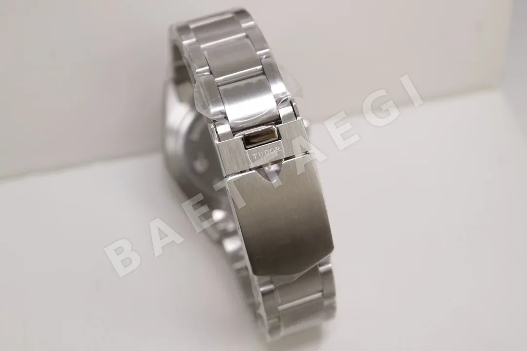 IWC 블루 다이얼 나일론 스트랩 시계 상세 이미지 7